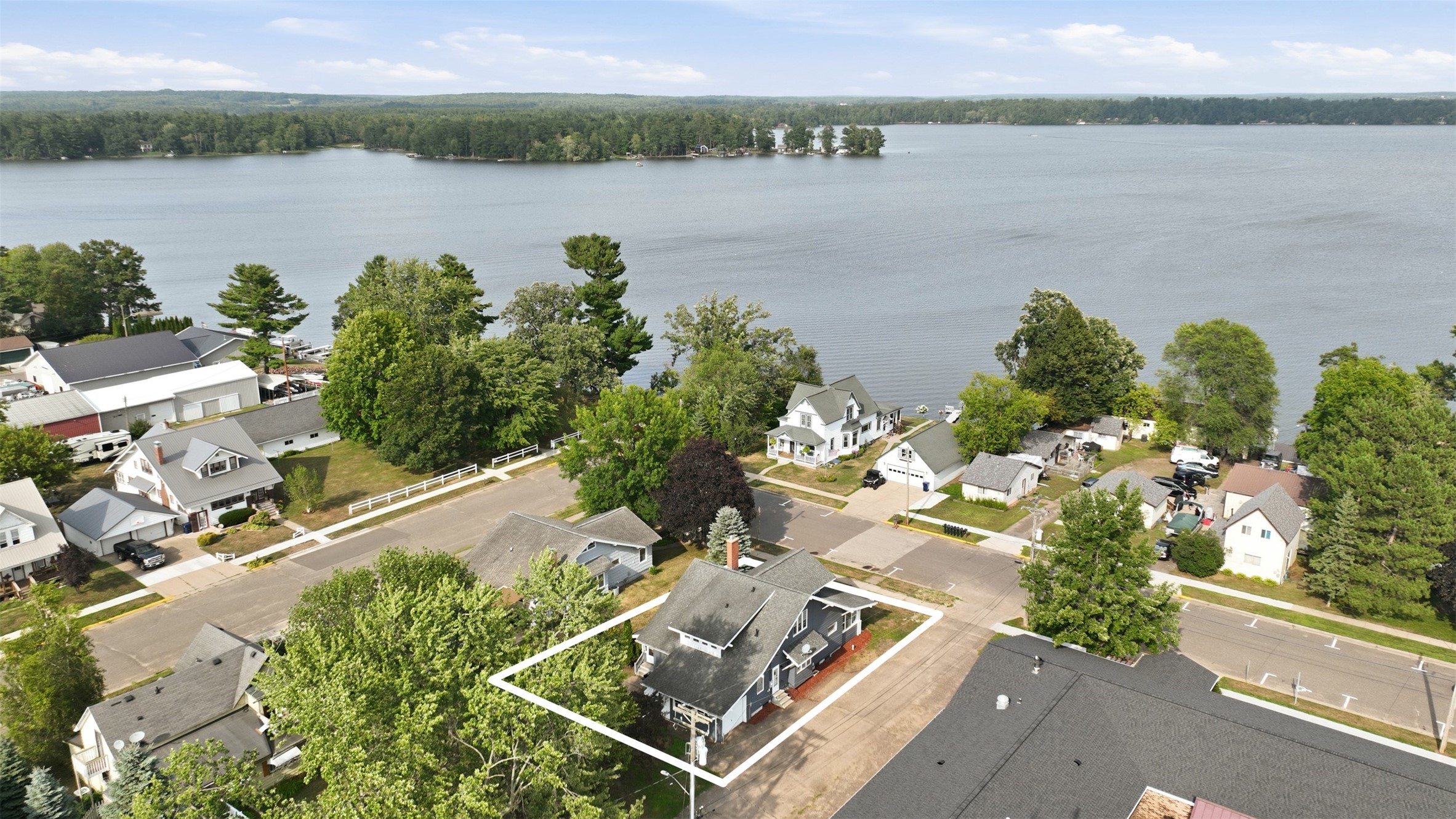 717 1st Street Property Photo 3