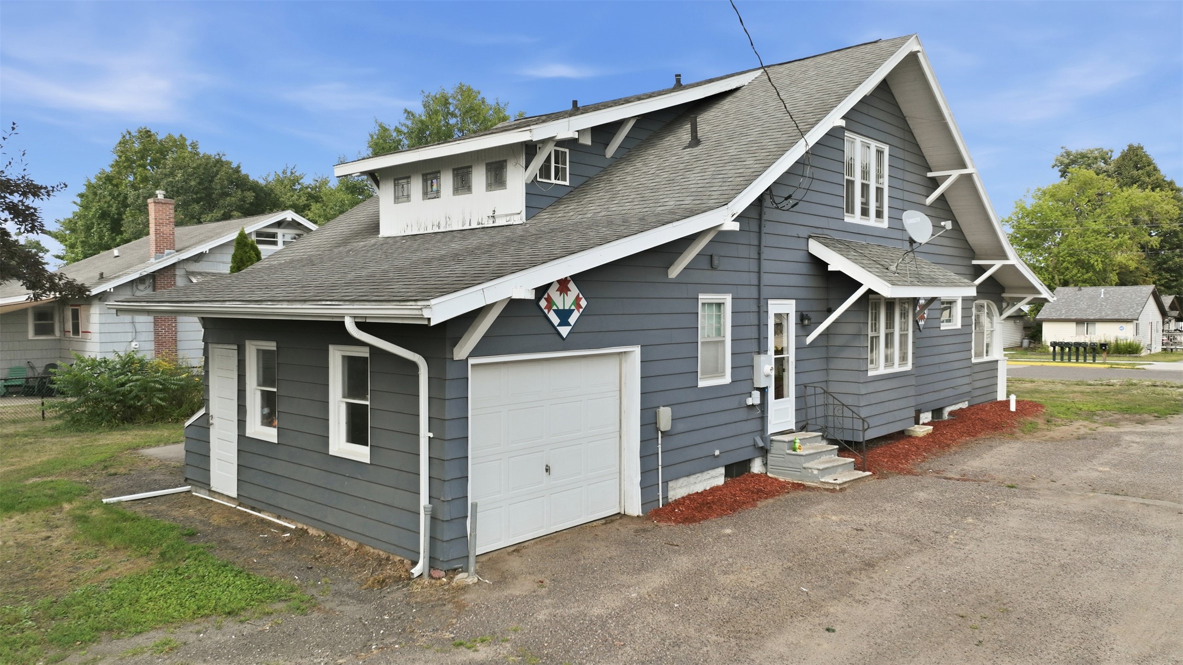 717 1st Street Property Photo 6