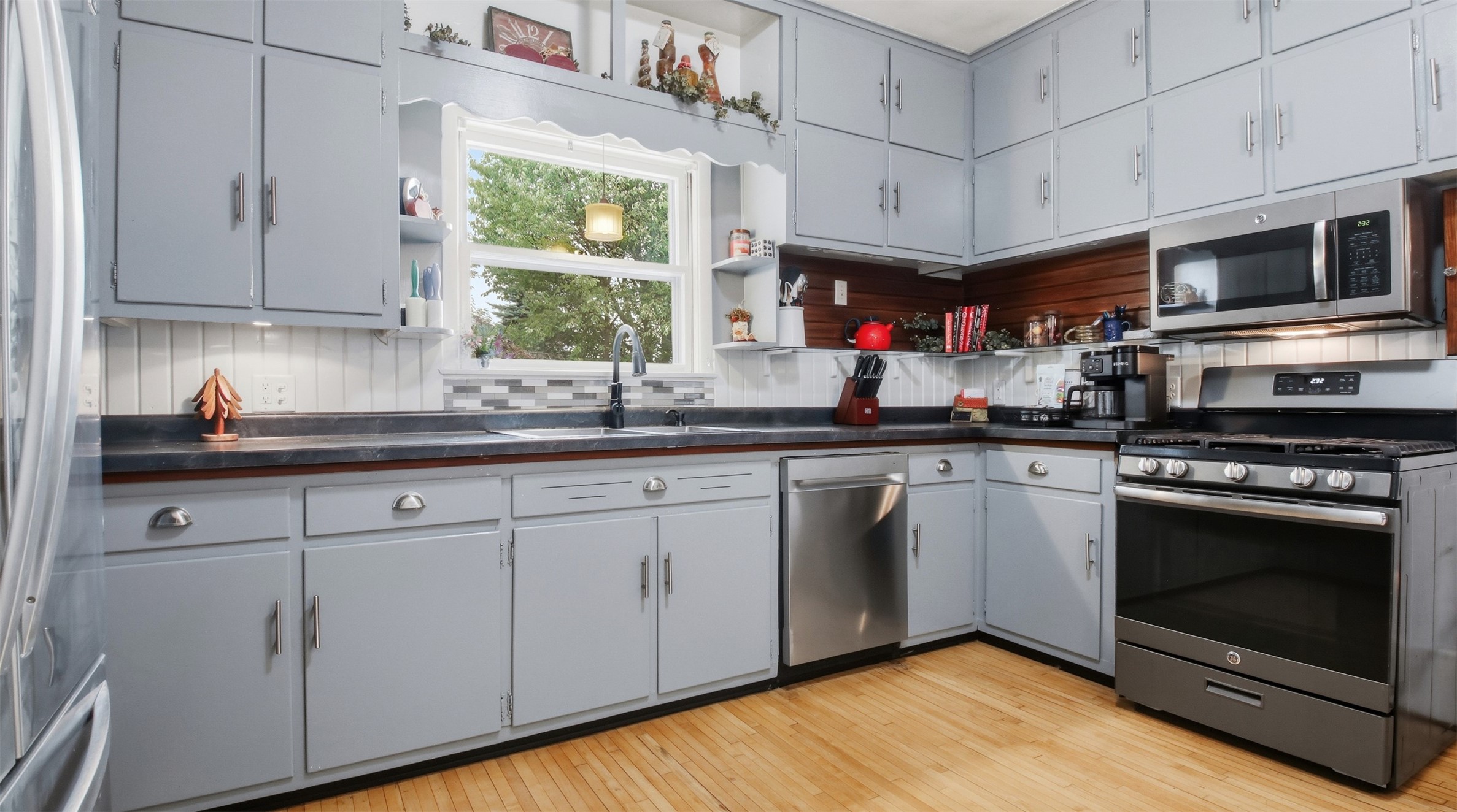 717 1st Street Property Photo 13