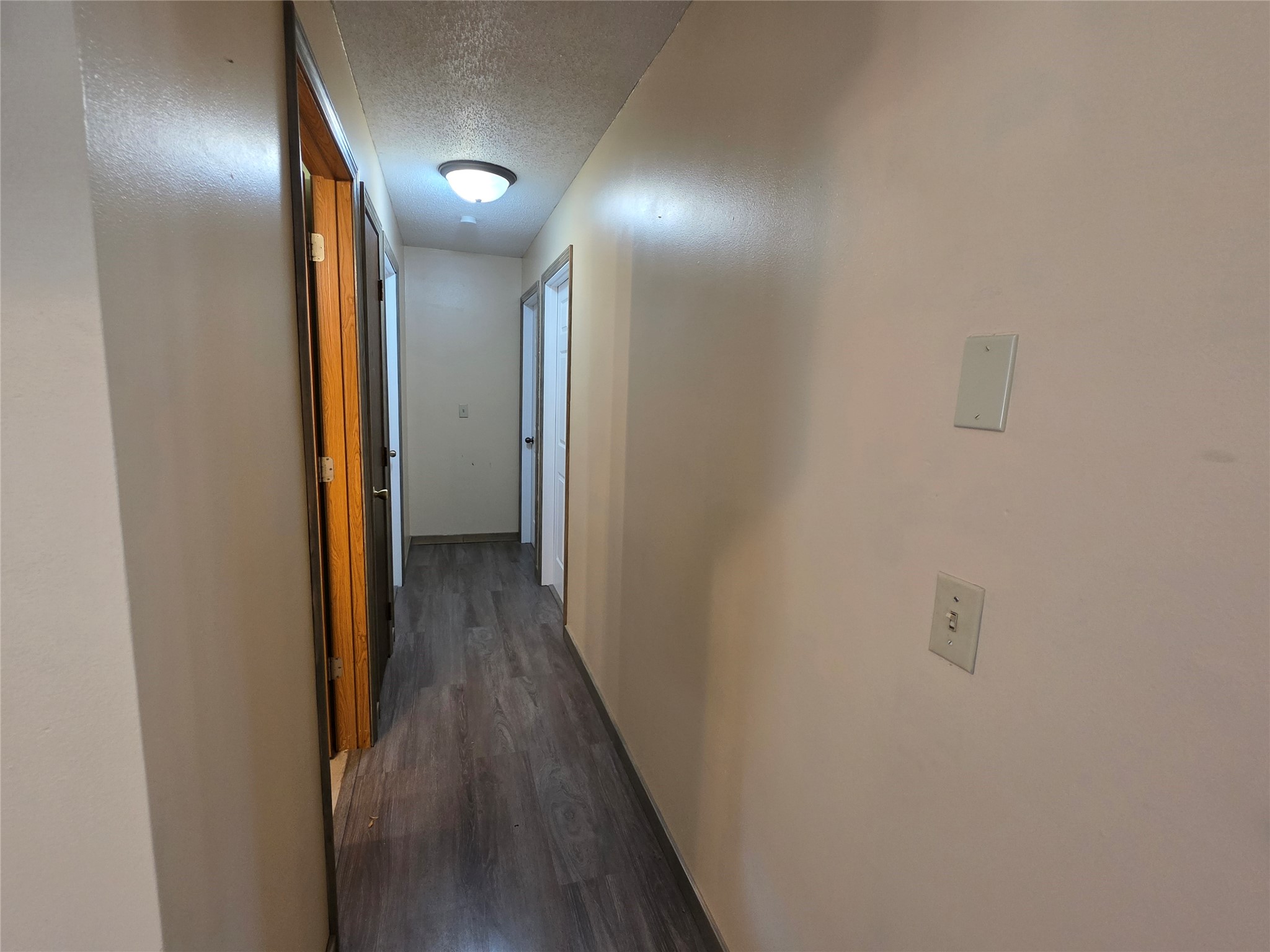 103 Elizabeth Court S Property Photo 25