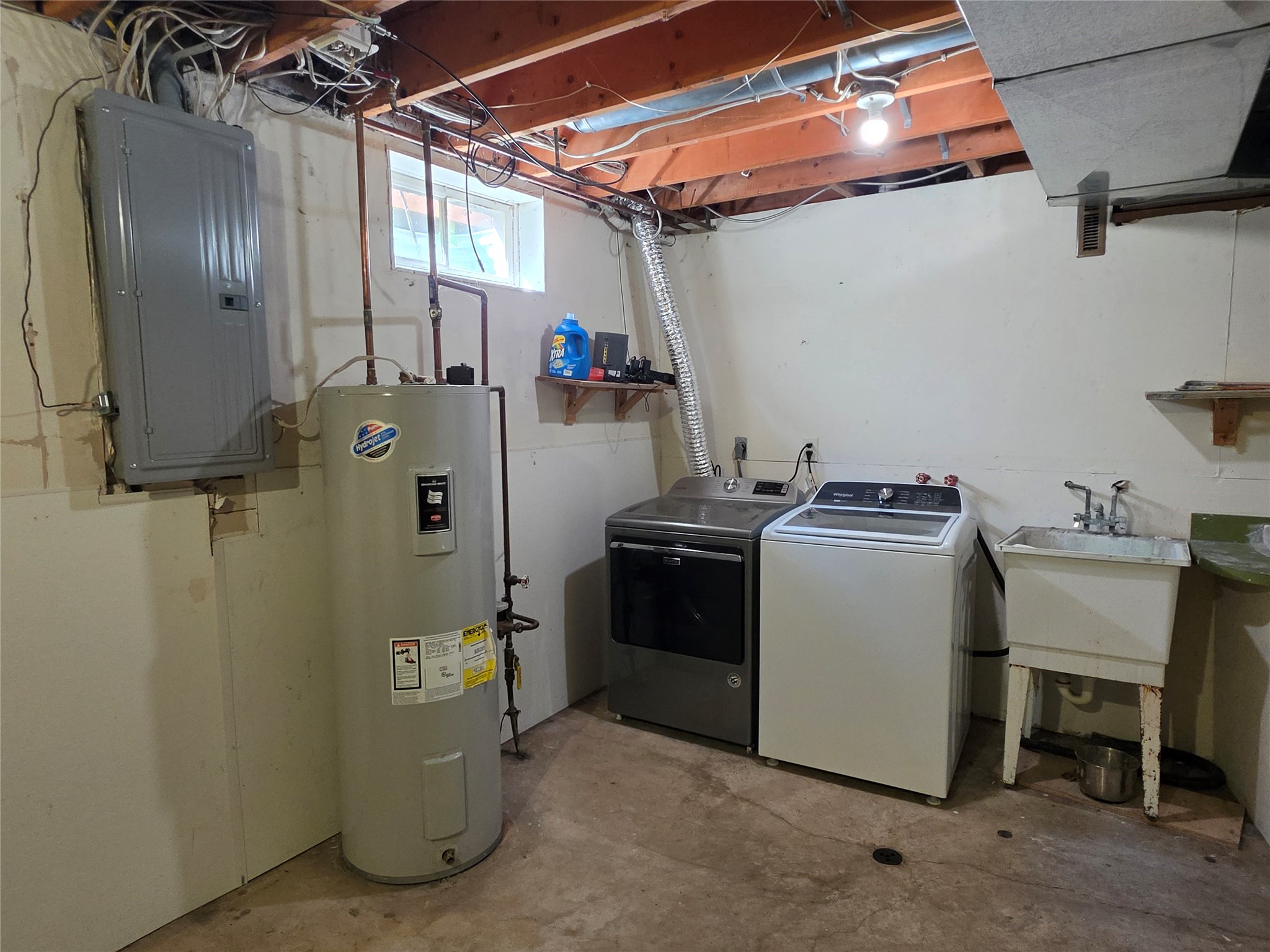 103 Elizabeth Court S Property Photo 28