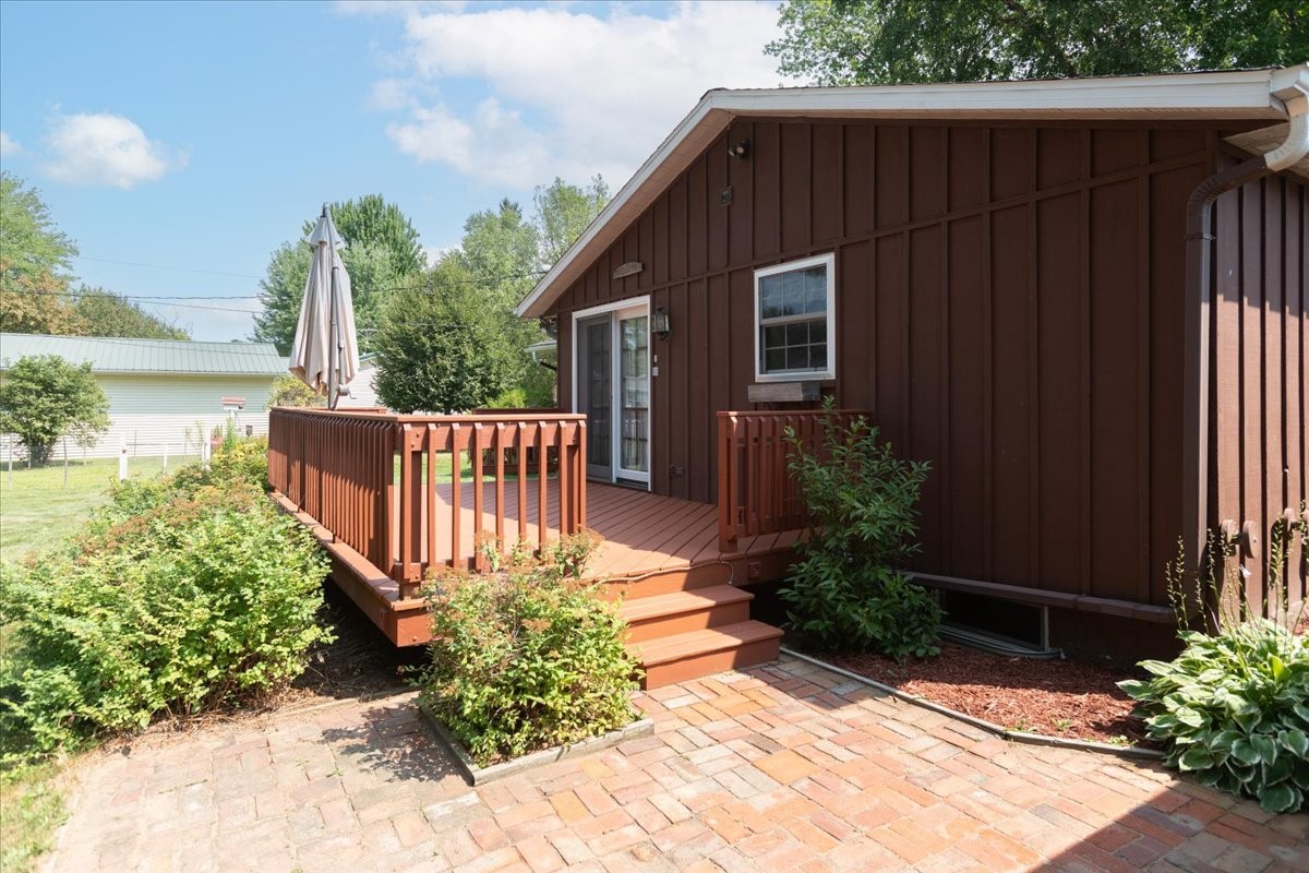 2235 Mathews Street Property Photo 5