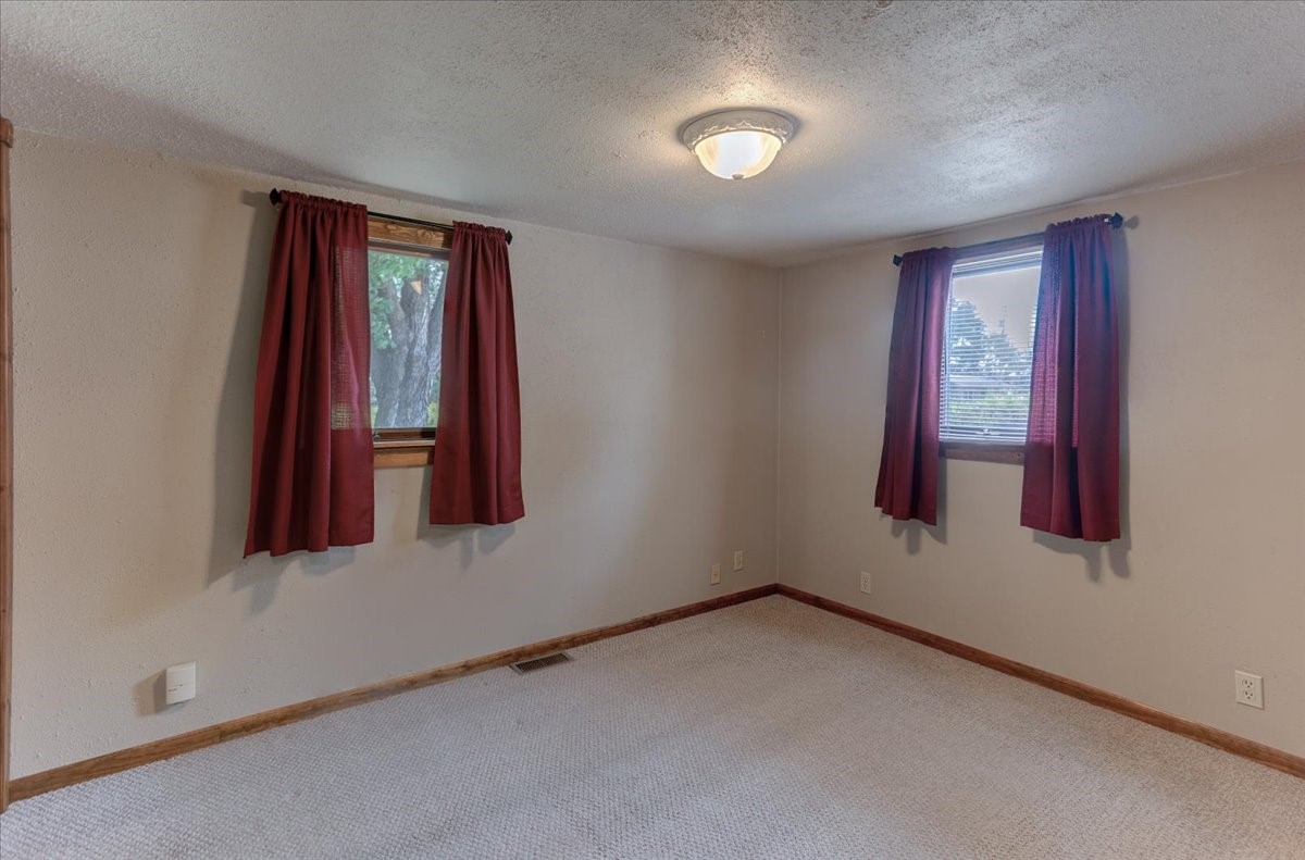 2235 Mathews Street Property Photo 20