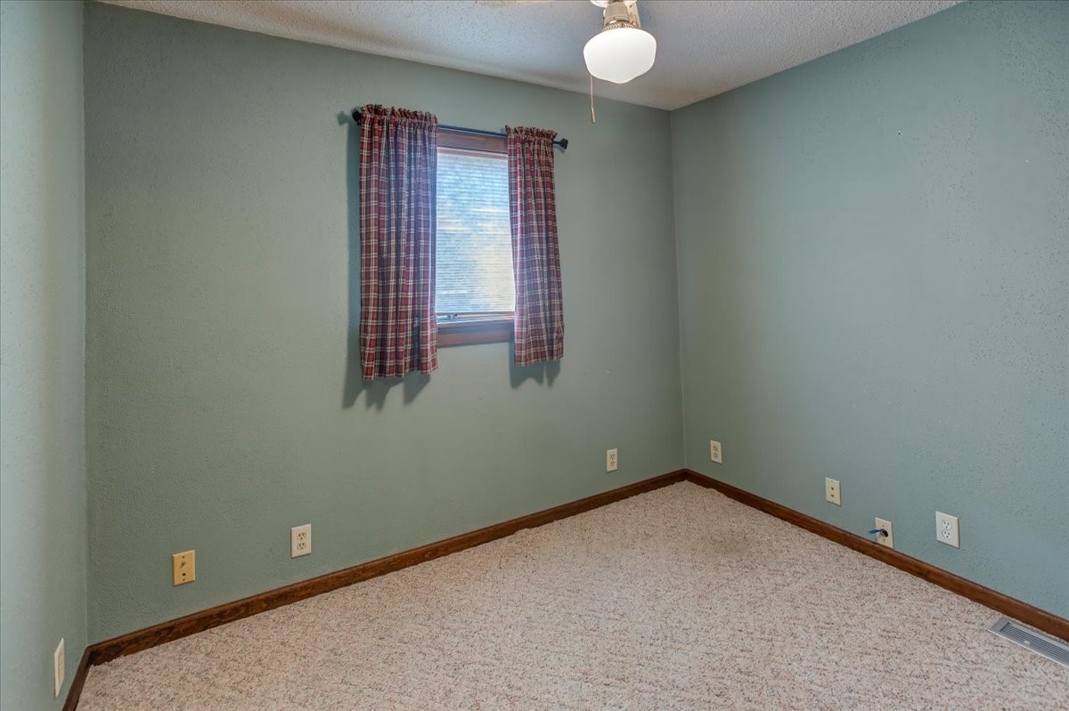 2235 Mathews Street Property Photo 23