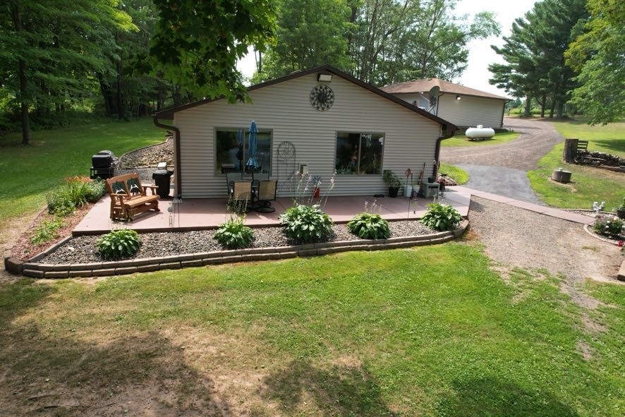 2623 5 5 1/2 Street Property Photo 2