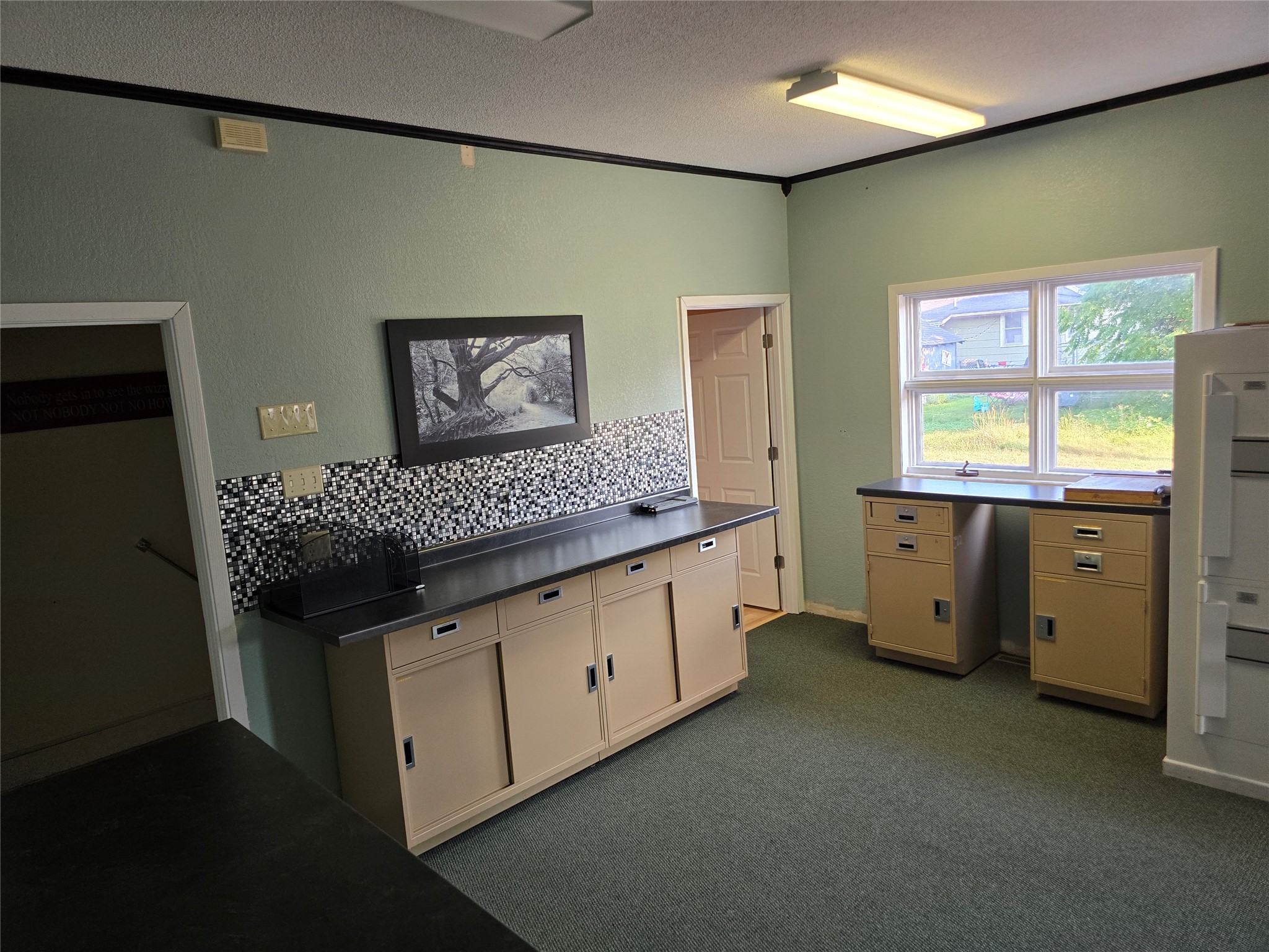 325 Knapp Street Property Photo 7