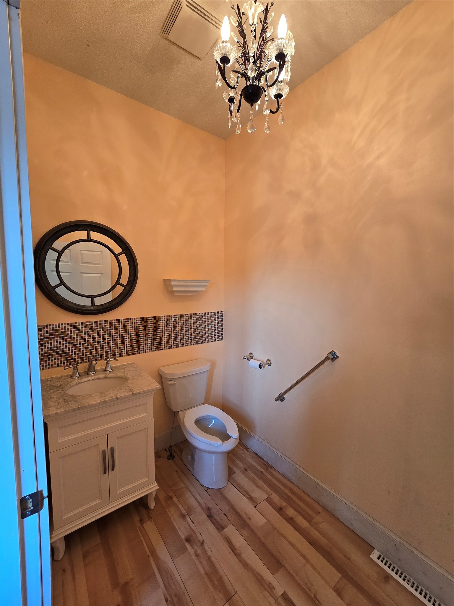 325 Knapp Street Property Photo 12