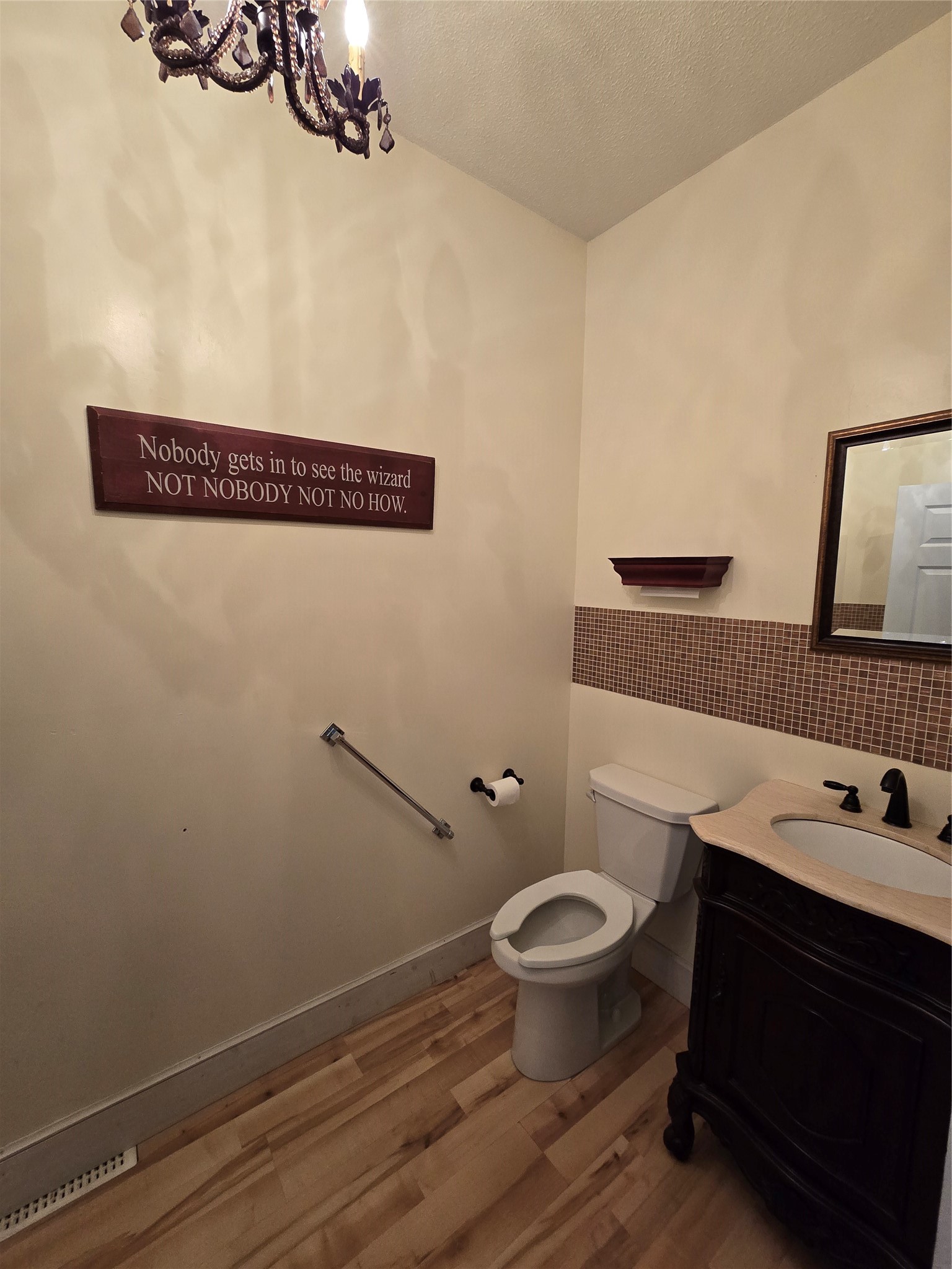 325 Knapp Street Property Photo 13