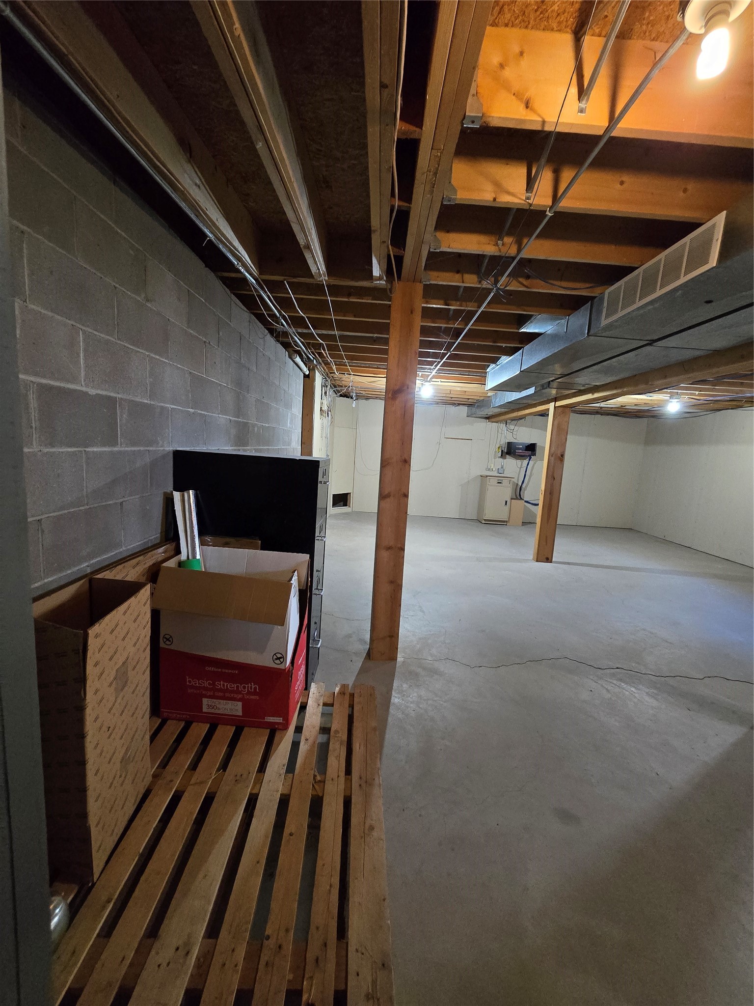 325 Knapp Street Property Photo 19