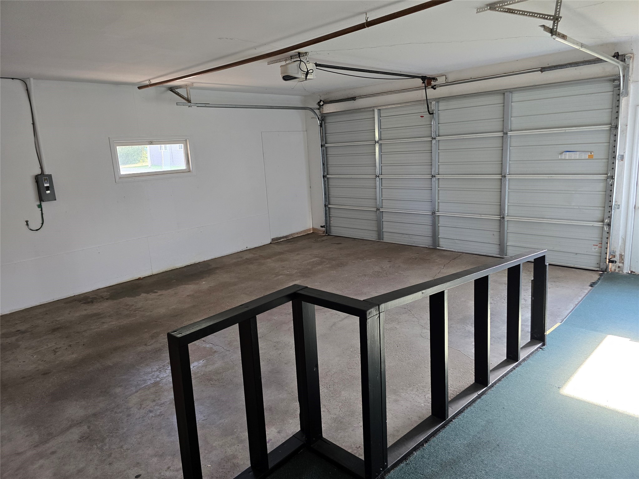 325 Knapp Street Property Photo 21