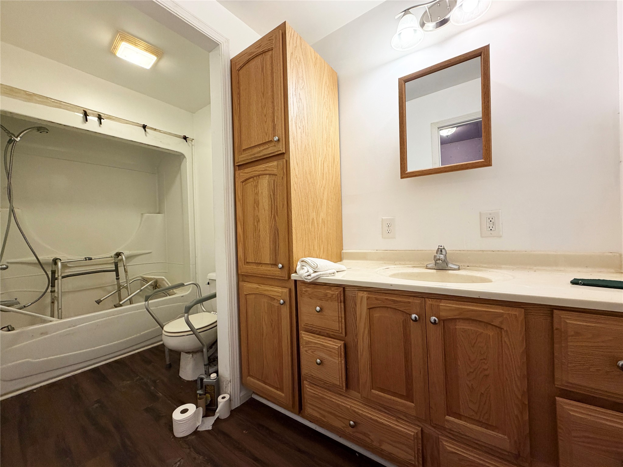 36 11 1/2 Avenue Property Photo 4