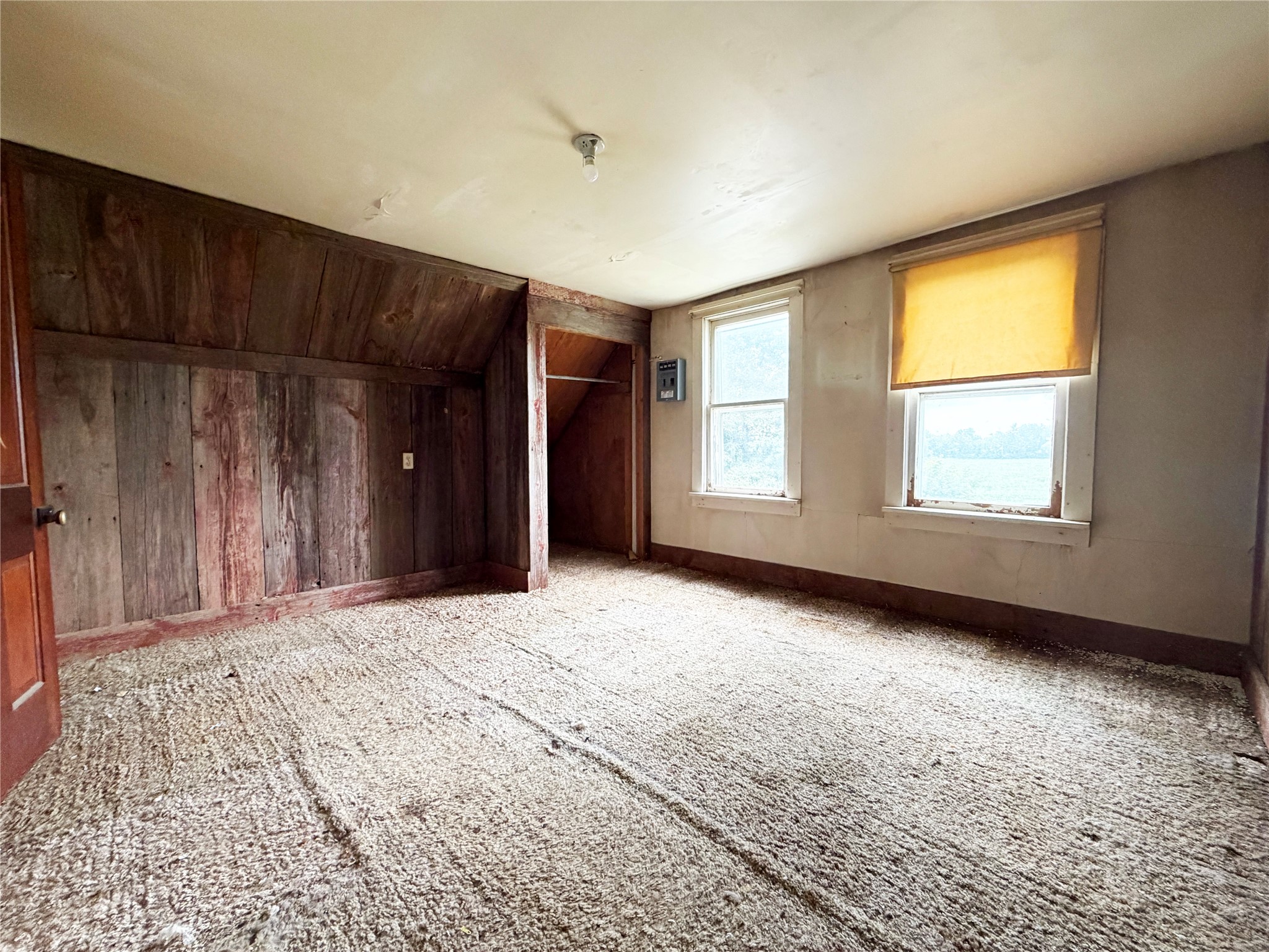 36 11 1/2 Avenue Property Photo 8