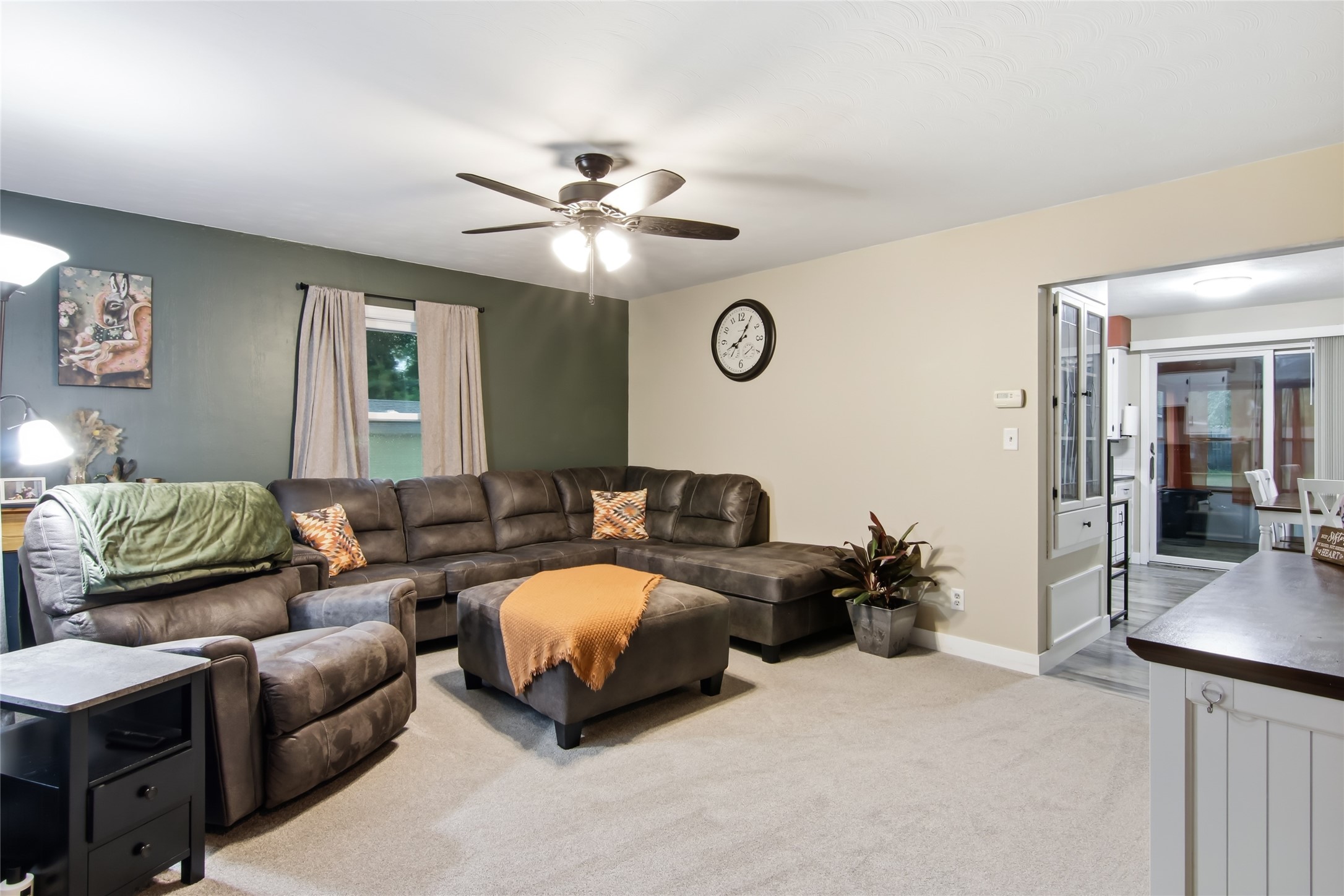 3008 3rd Street Property Photo 2