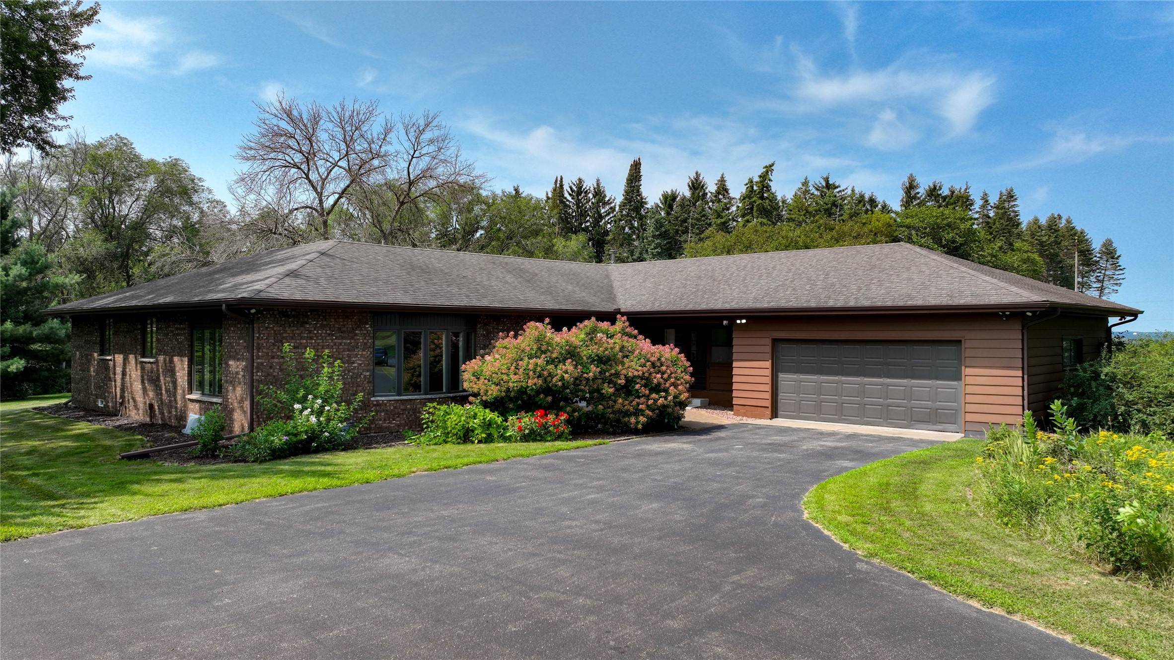 5892 Graff Road Property Photo 1