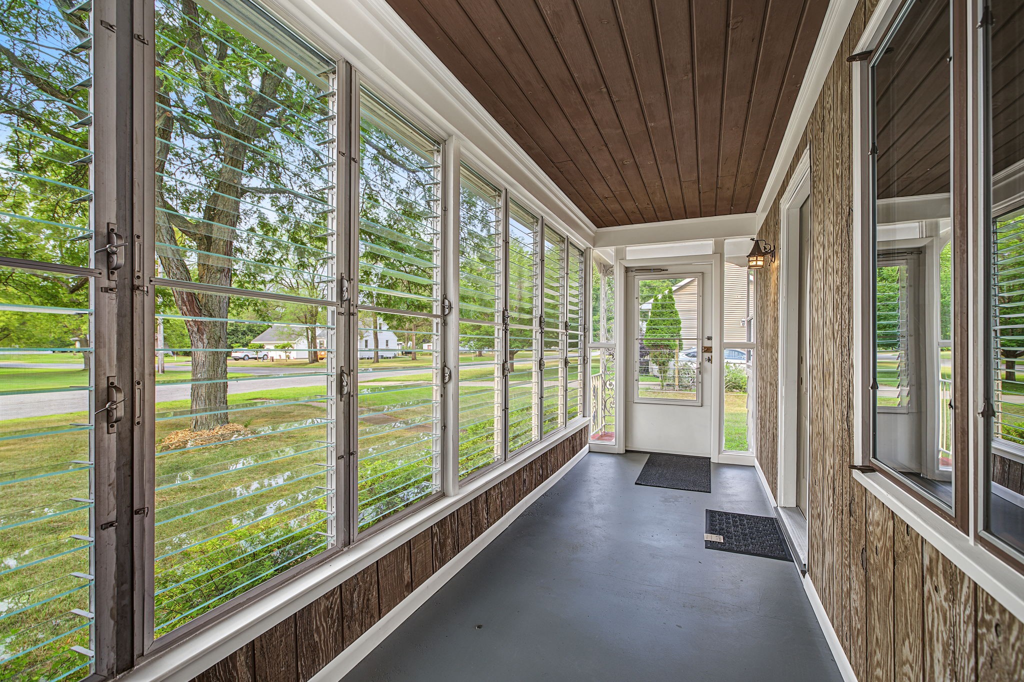 2404 Willis Avenue Property Photo 4