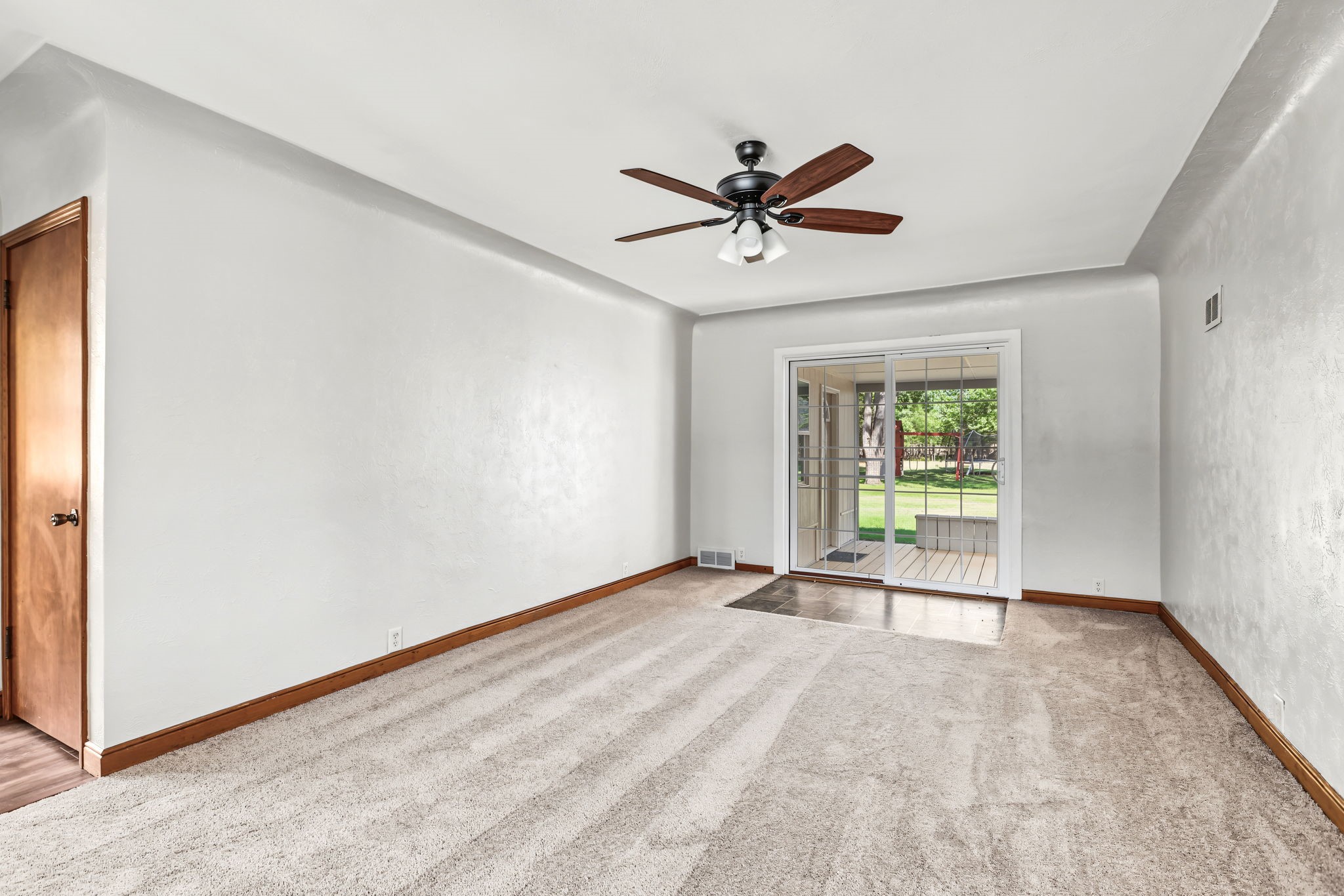 2404 Willis Avenue Property Photo 10