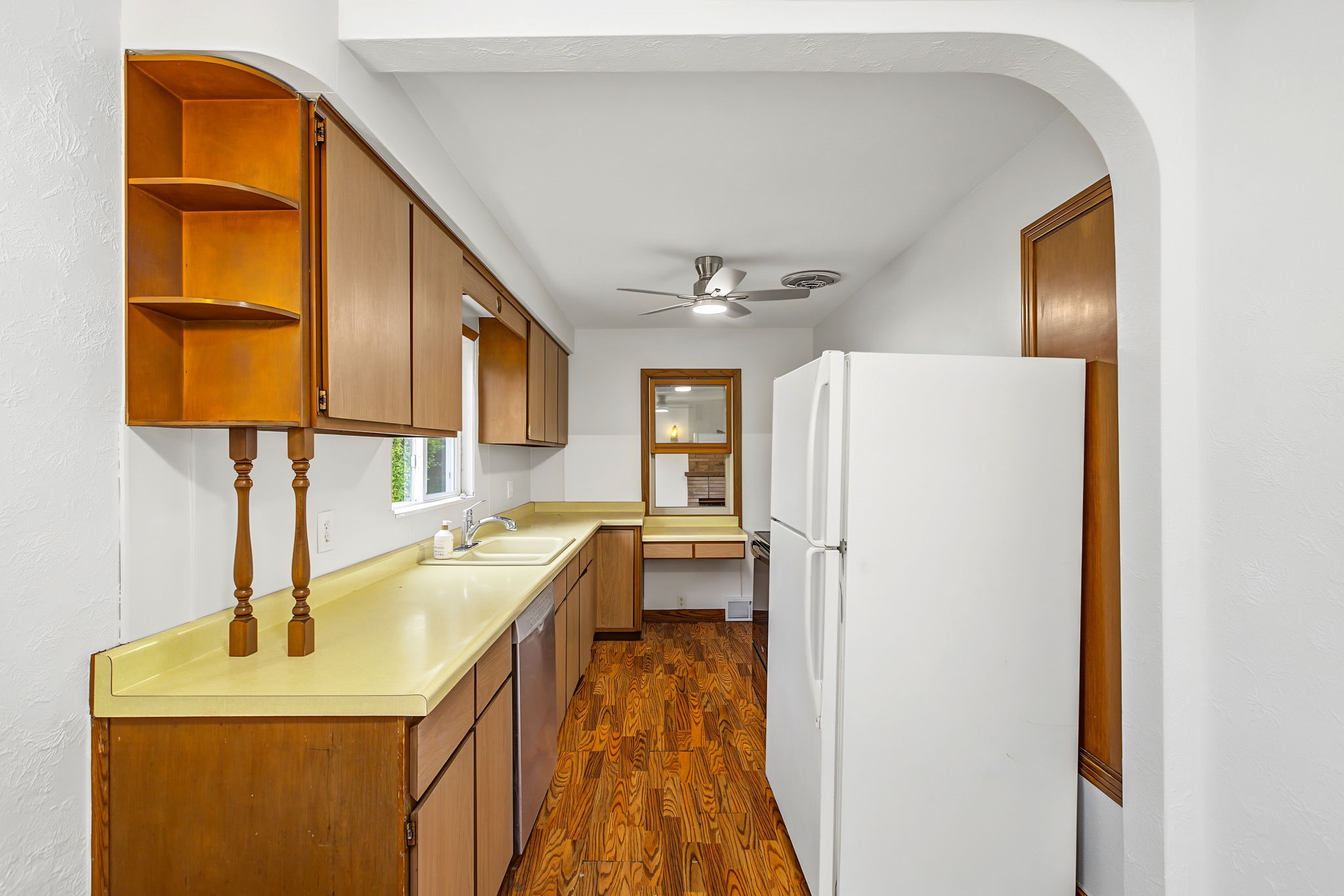 2404 Willis Avenue Property Photo 13