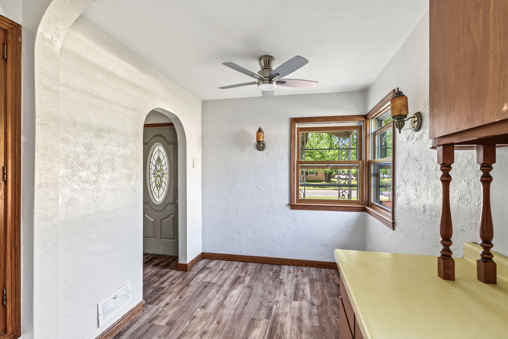 2404 Willis Avenue Property Photo 13
