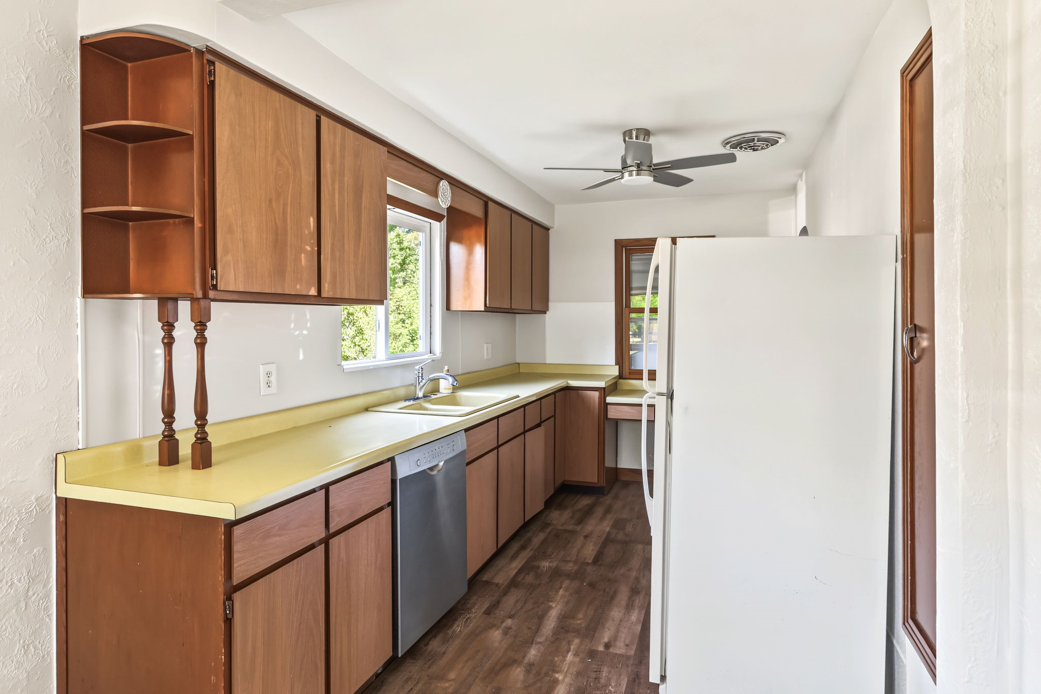 2404 Willis Avenue Property Photo 14