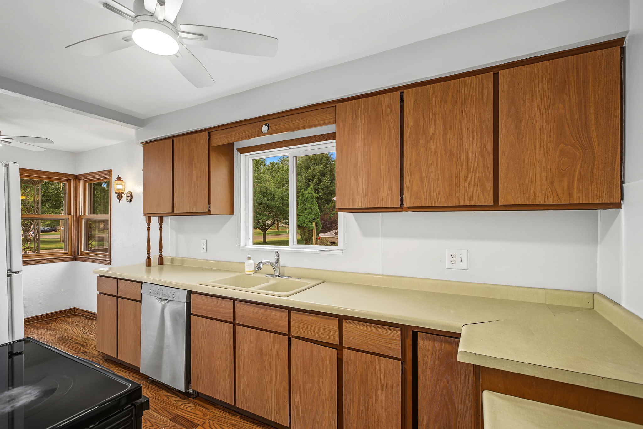 2404 Willis Avenue Property Photo 16