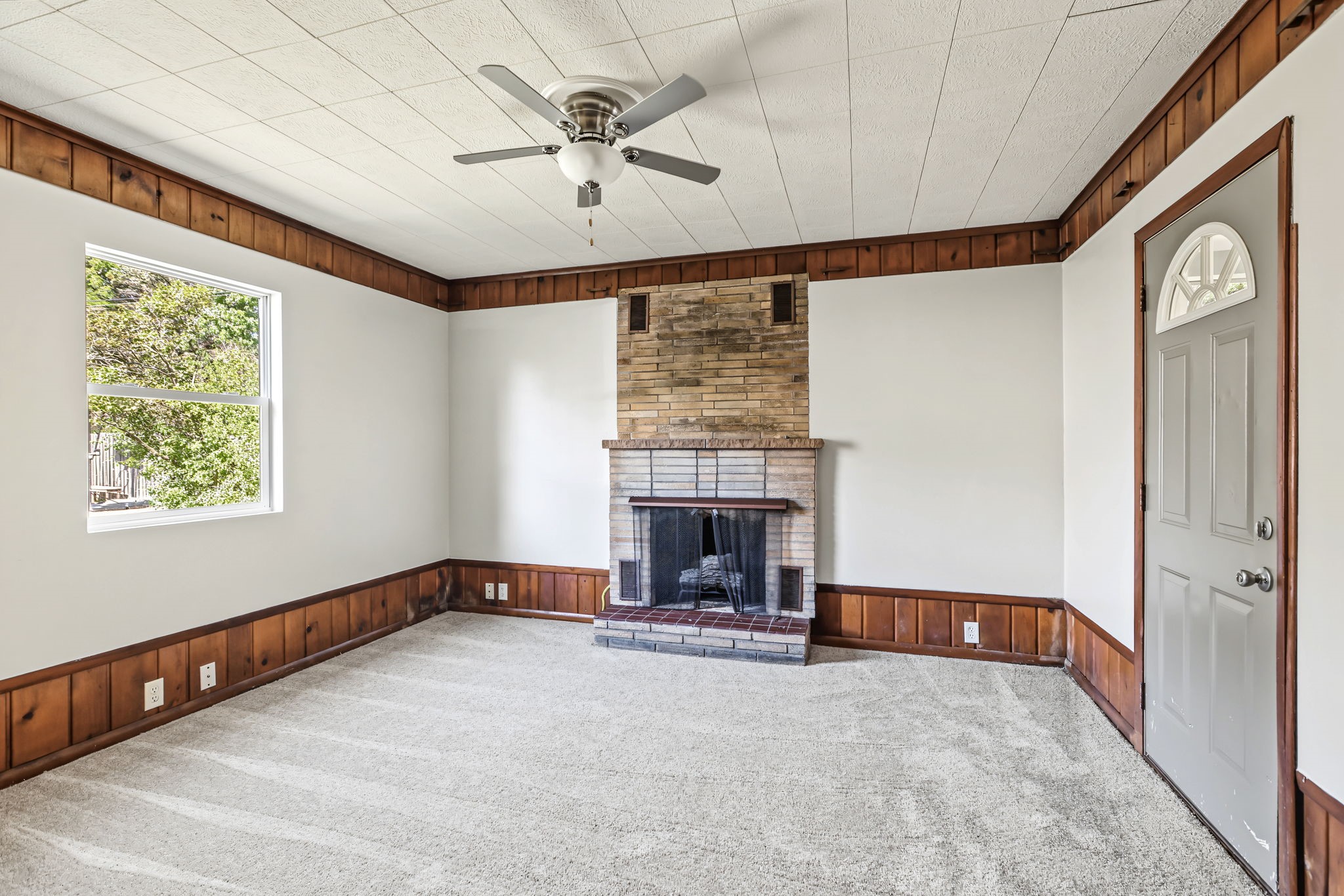 2404 Willis Avenue Property Photo 18