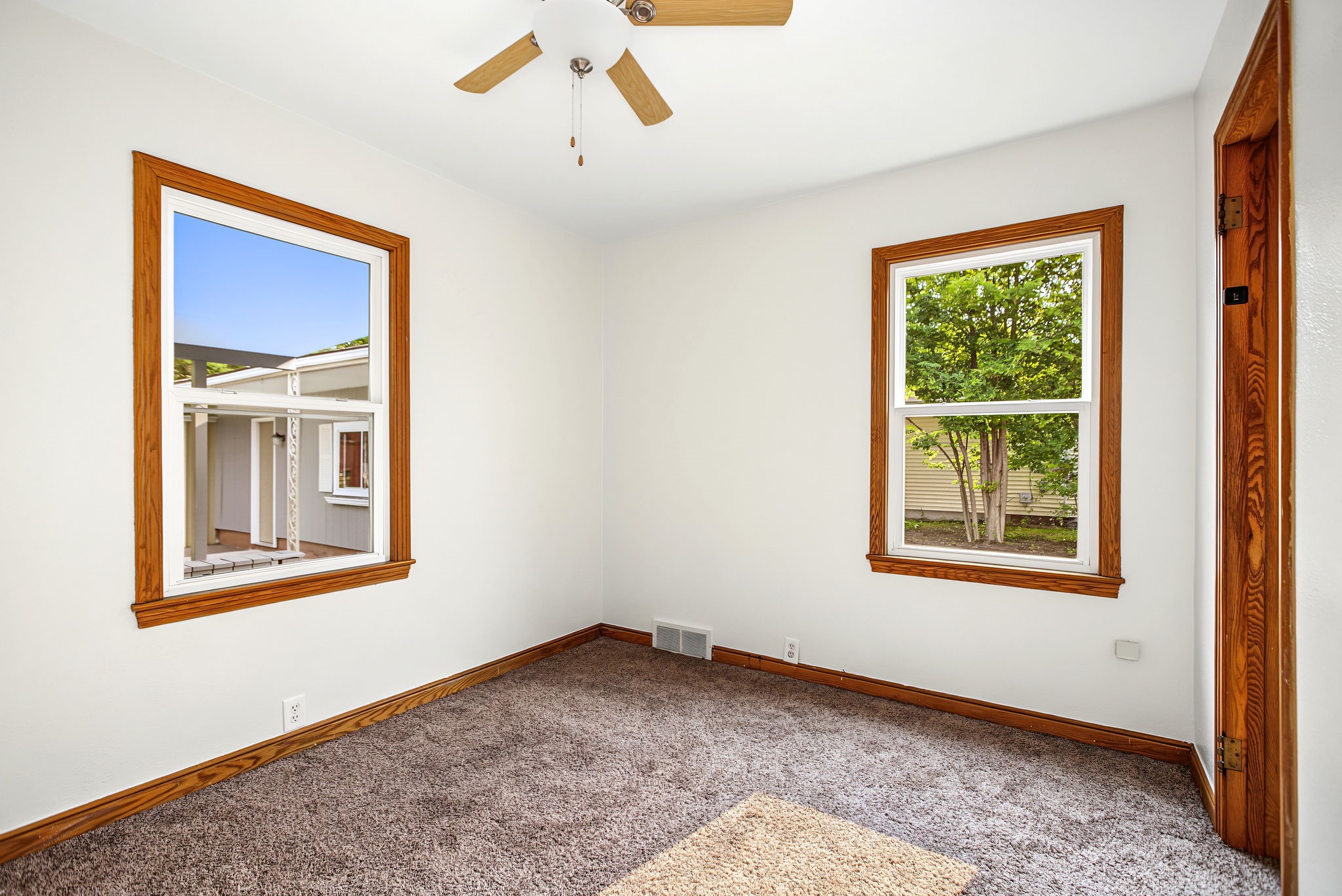 2404 Willis Avenue Property Photo 23