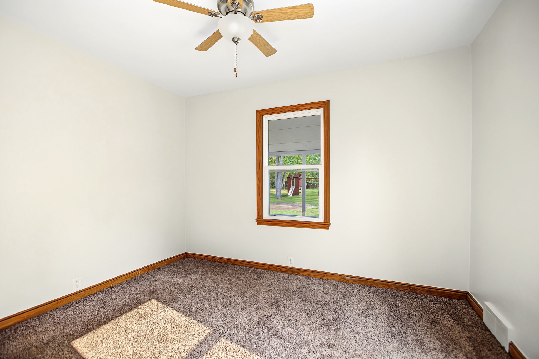 2404 Willis Avenue Property Photo 24