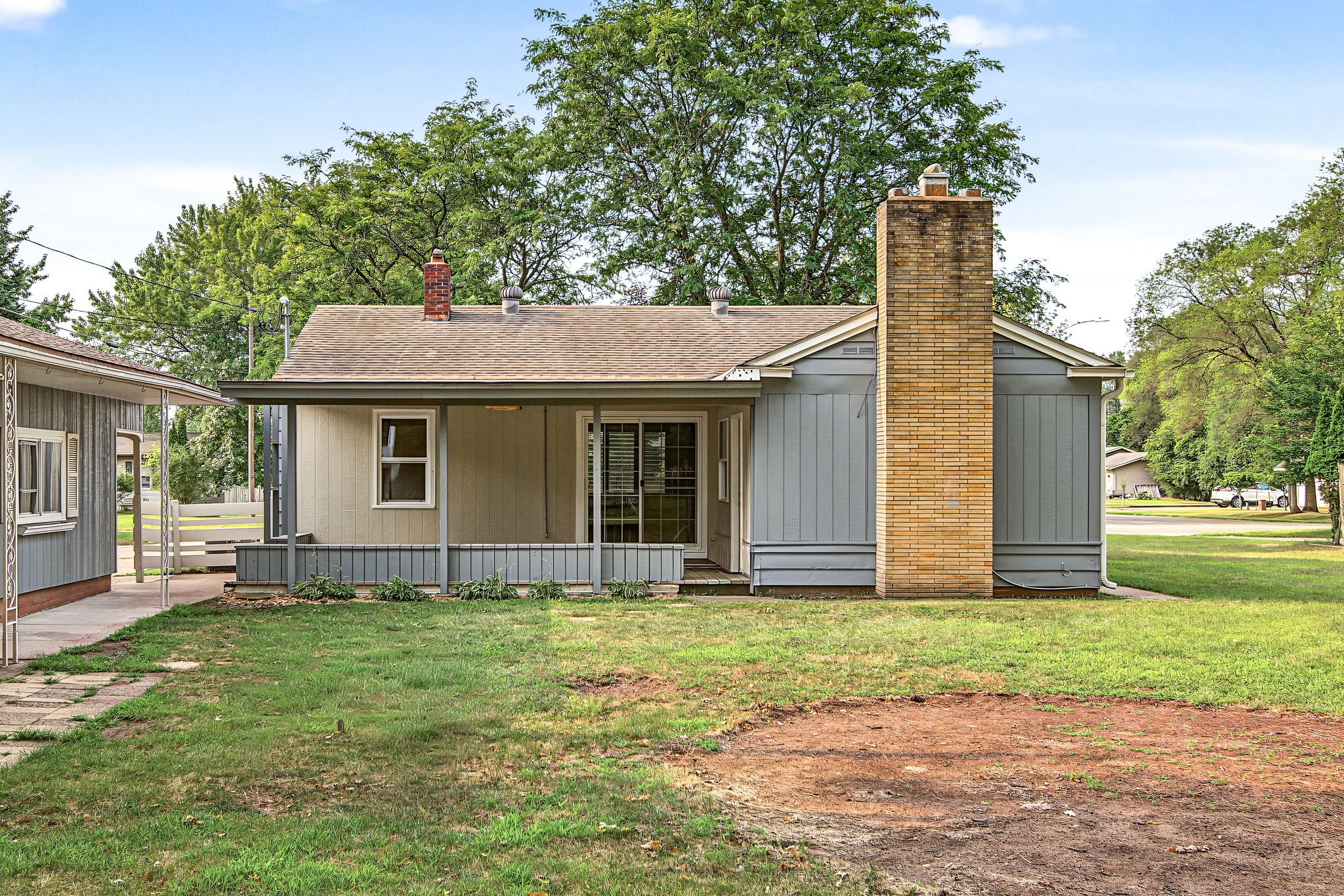 2404 Willis Avenue Property Photo 36