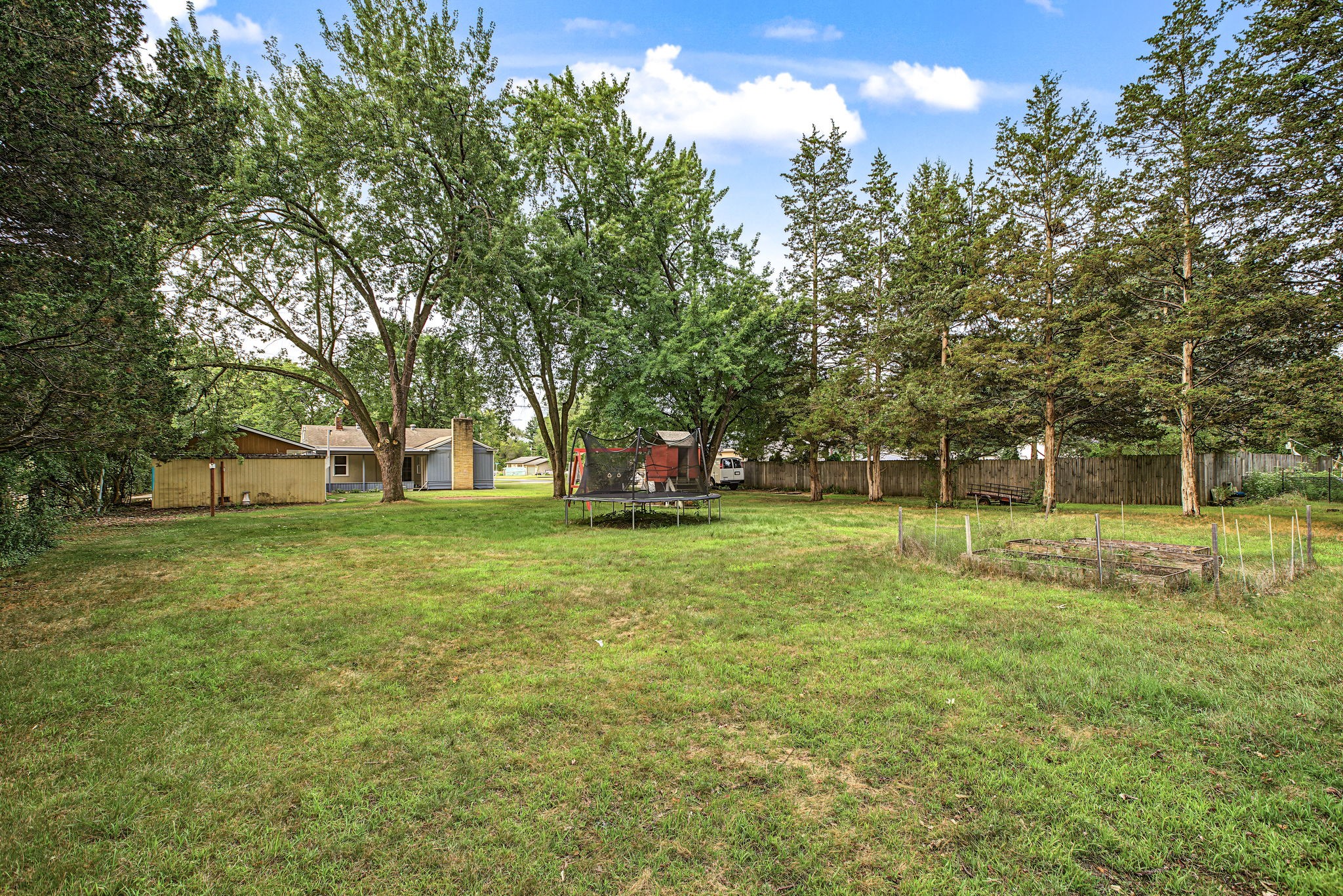 2404 Willis Avenue Property Photo 41