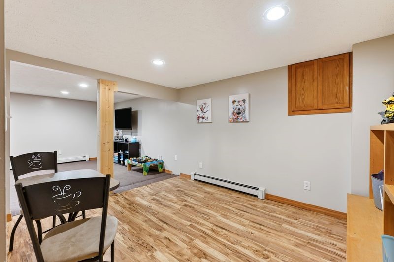 15561 Pine Point Drive Property Photo 32