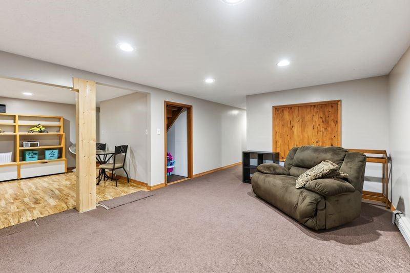 15561 Pine Point Drive Property Photo 35