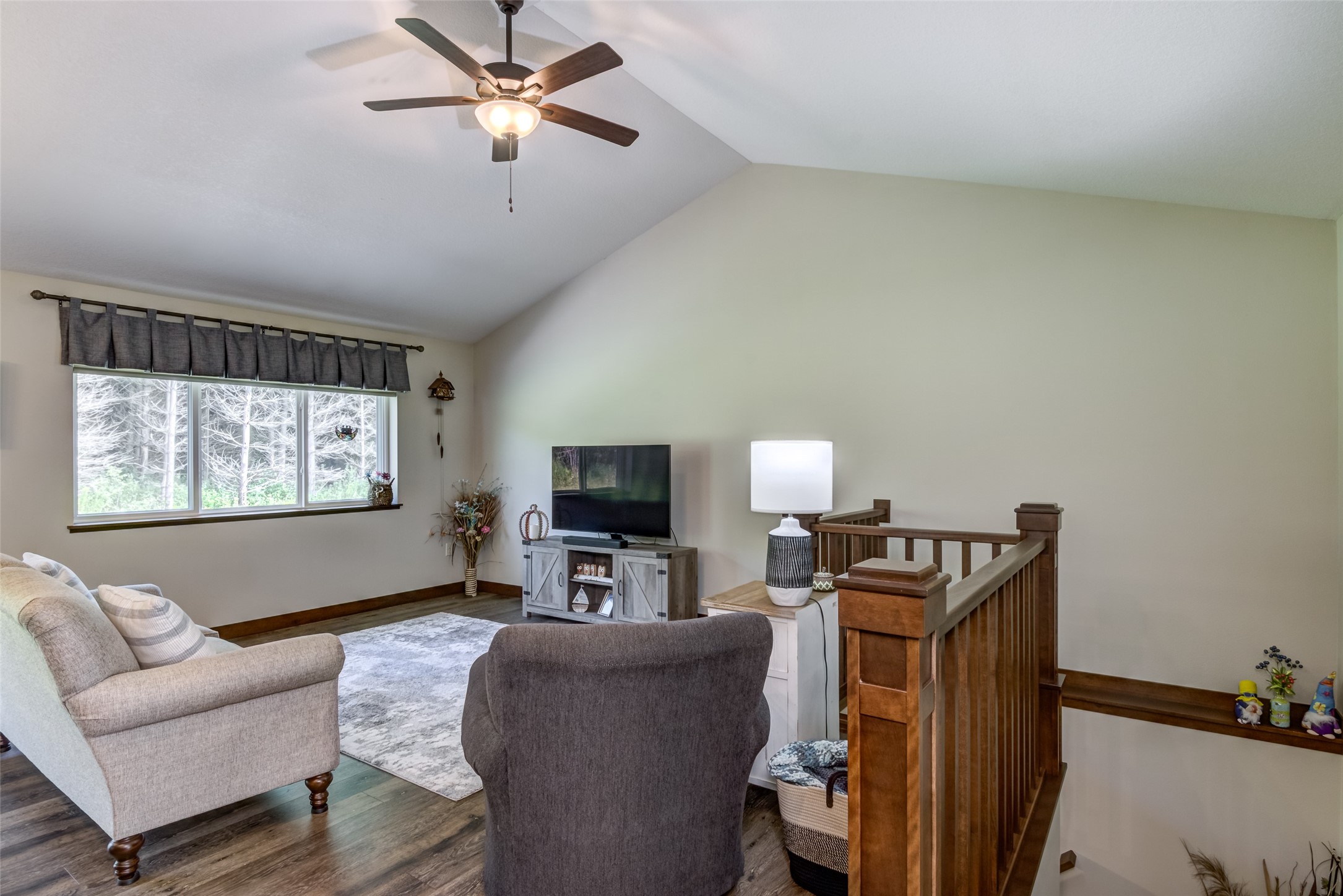 1868 Willow Creek Parkway Property Photo 2