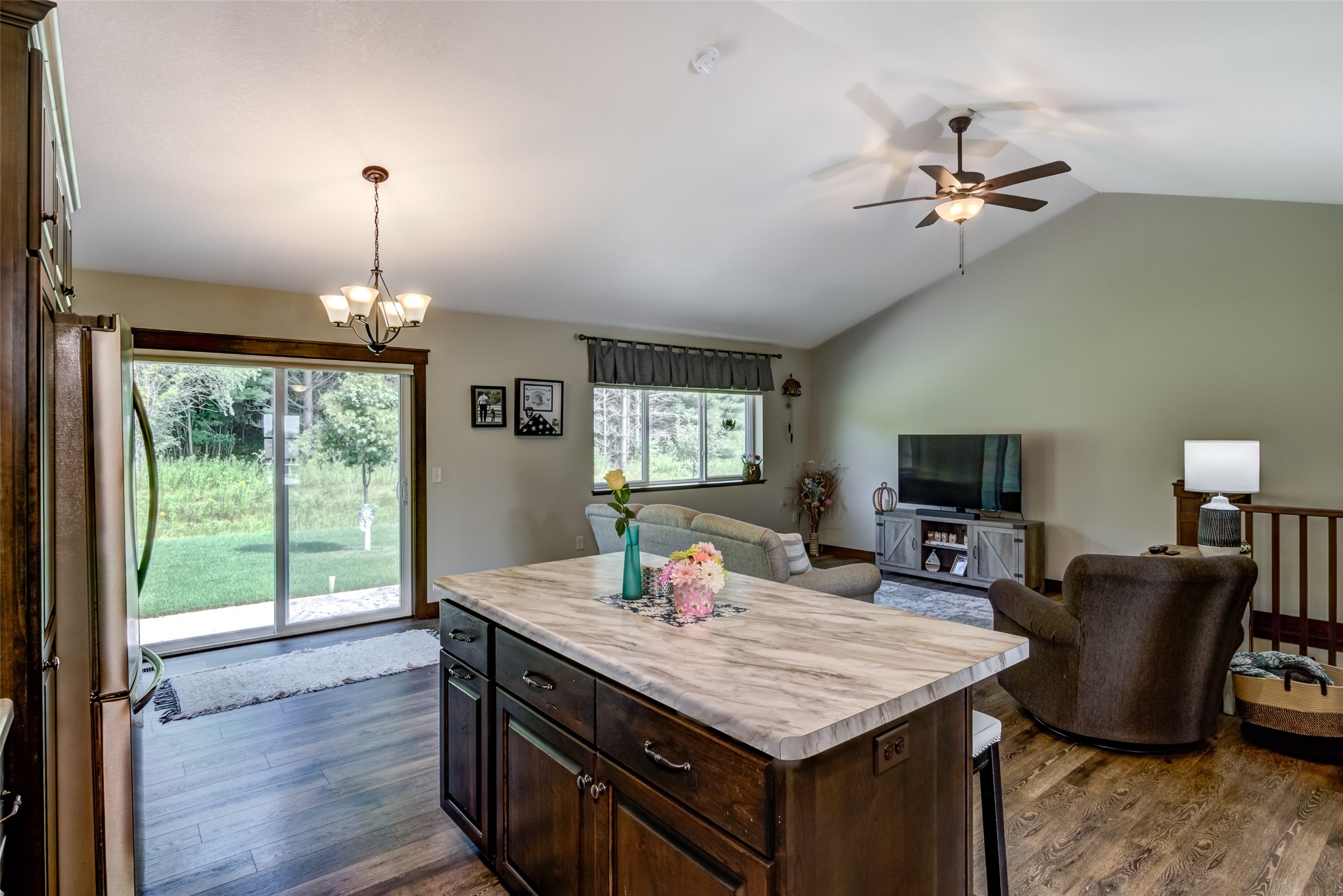 1868 Willow Creek Parkway Property Photo 8