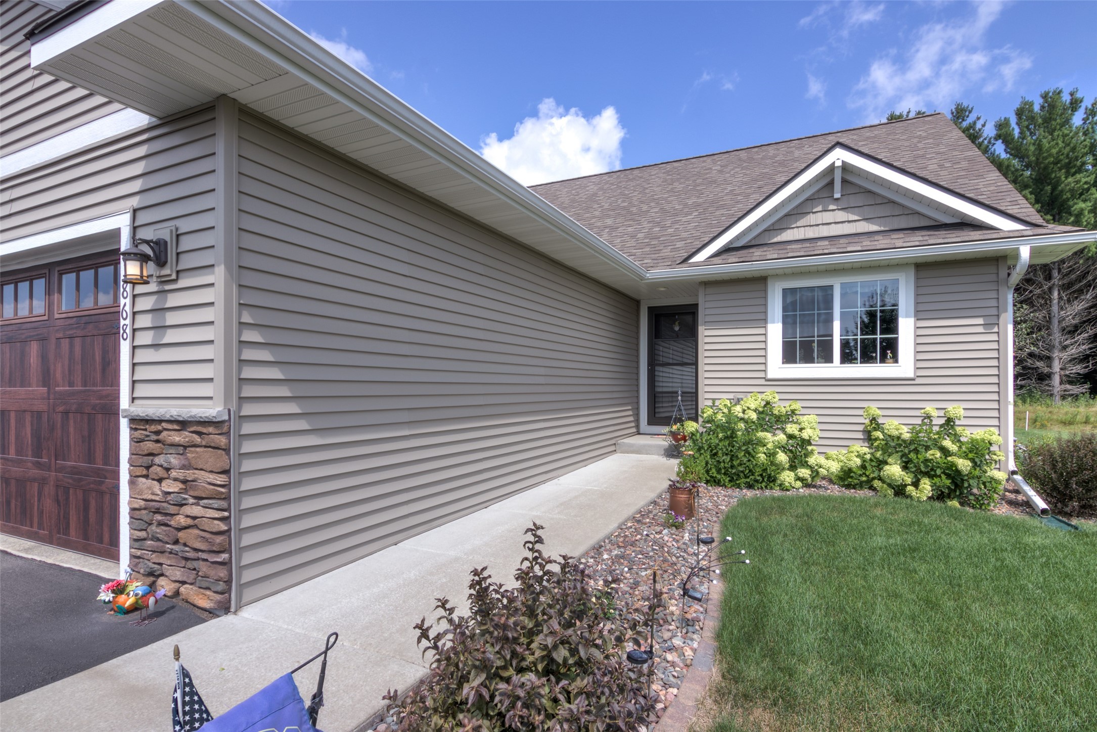 1868 Willow Creek Parkway Property Photo 32