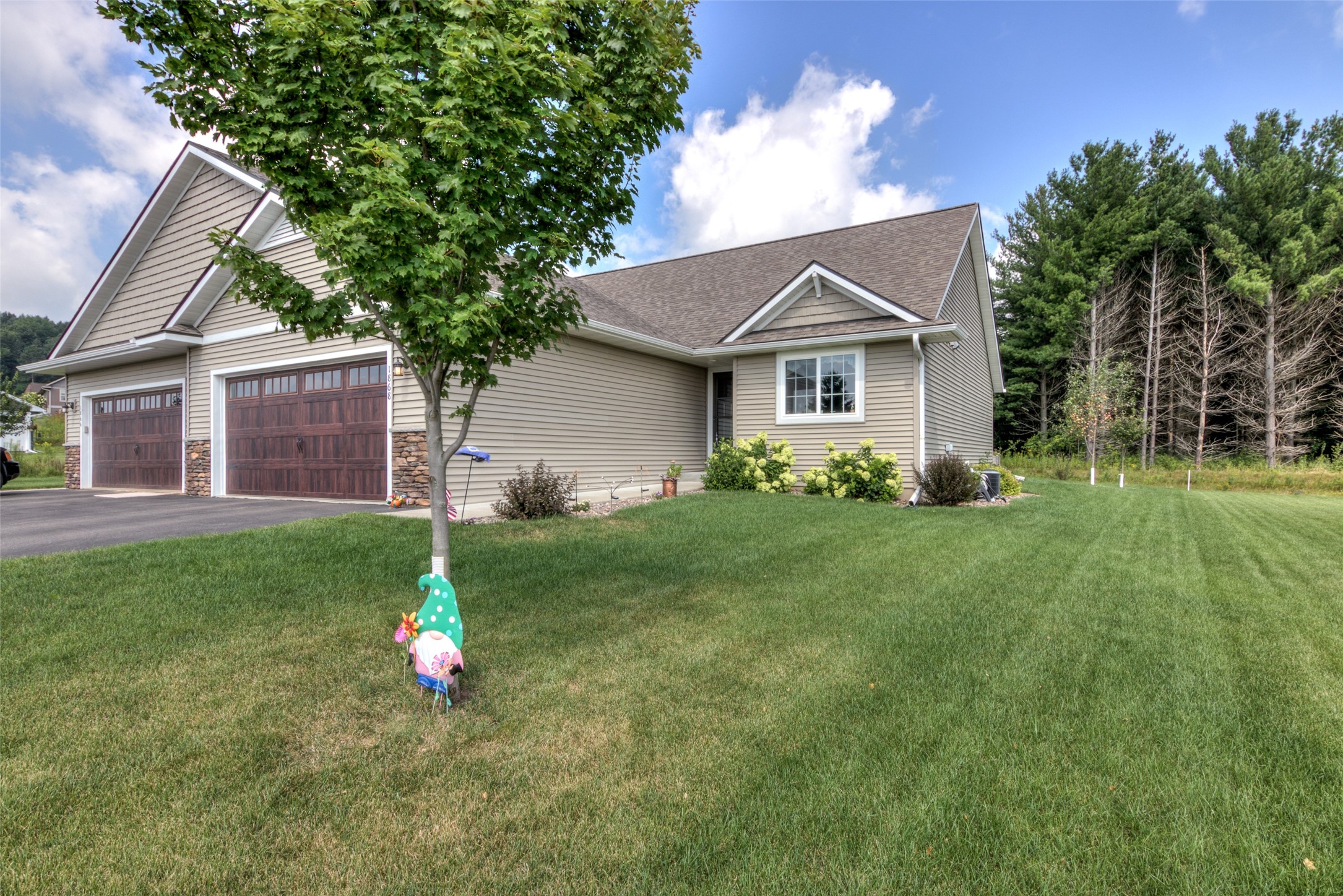 1868 Willow Creek Parkway Property Photo 33