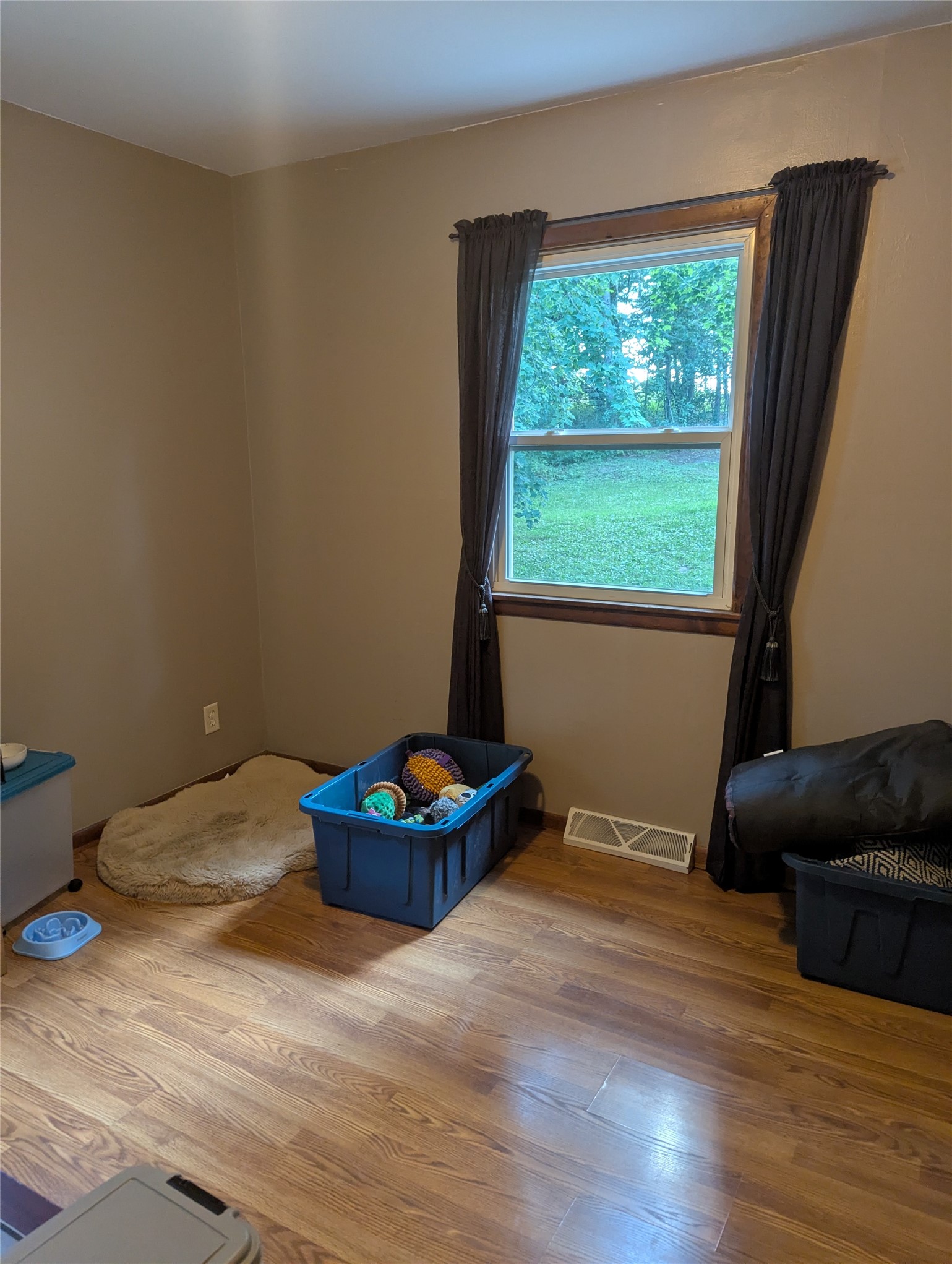 1706 Peterson Avenue Property Photo 12