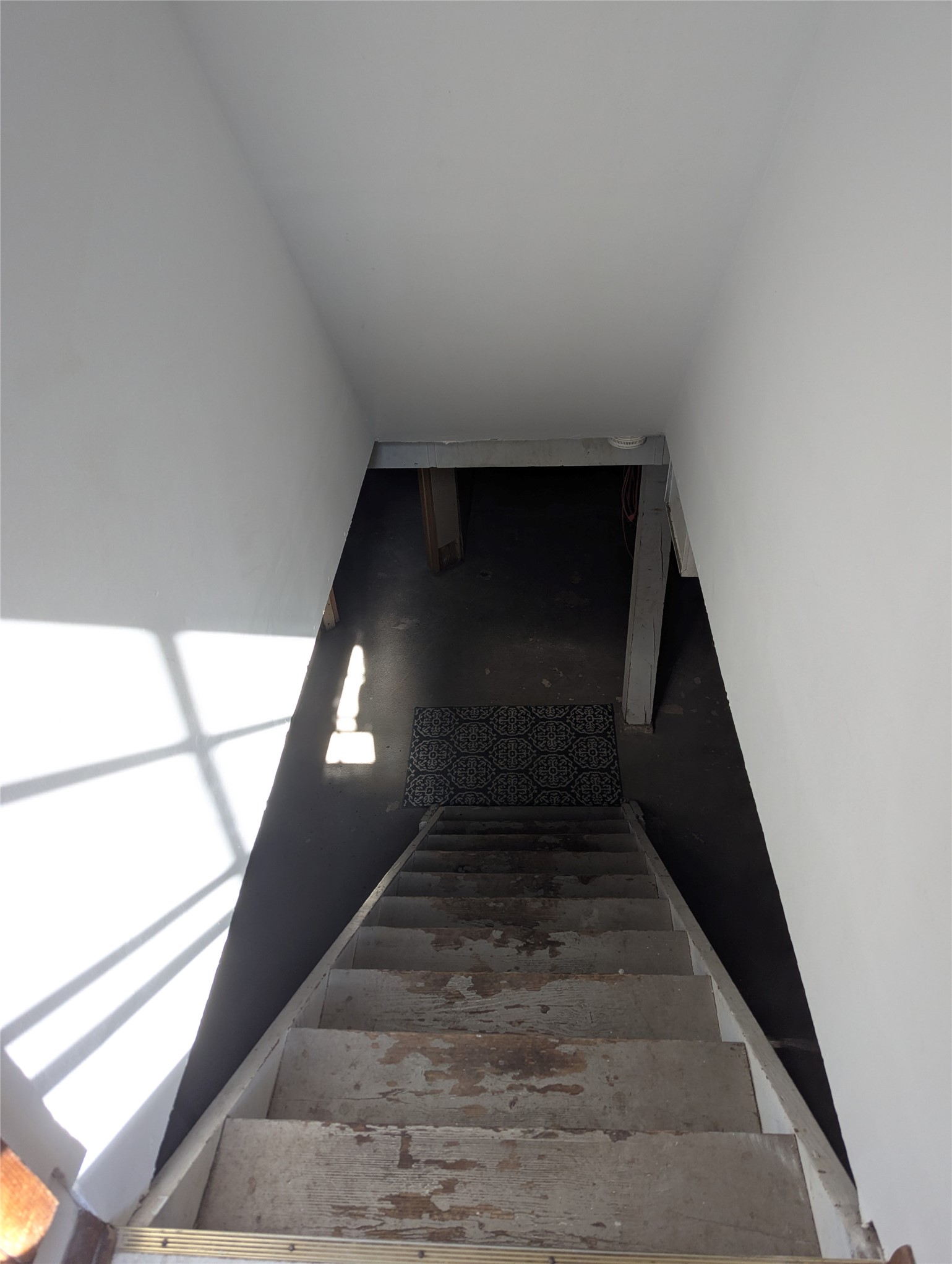 1706 Peterson Avenue Property Photo 15