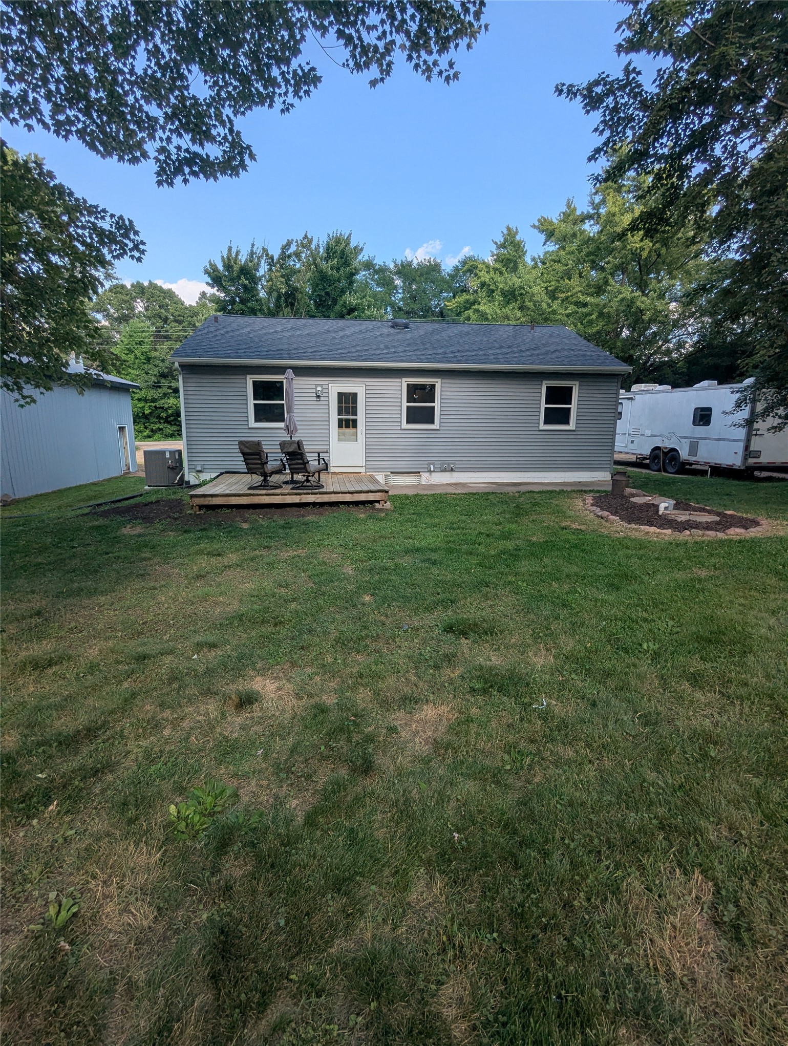 1706 Peterson Avenue Property Photo 28