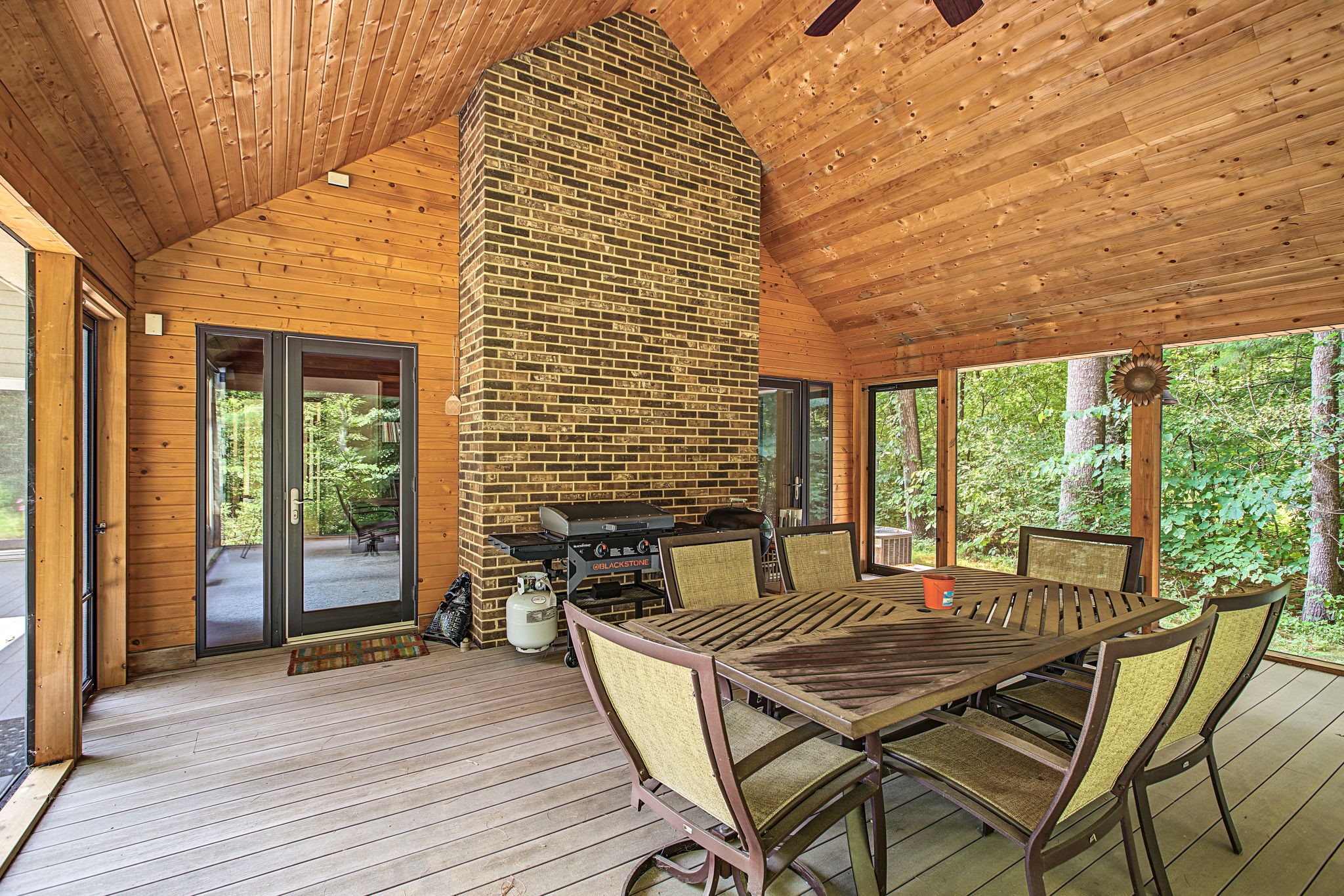 6644 Timber Lane Property Photo 11