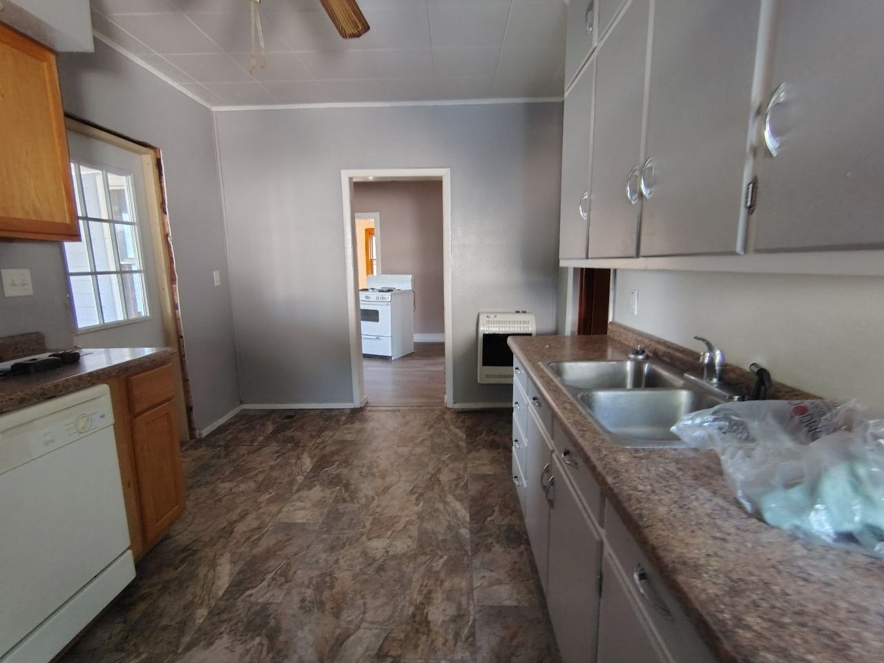 901 Worden Avenue E Property Photo 2