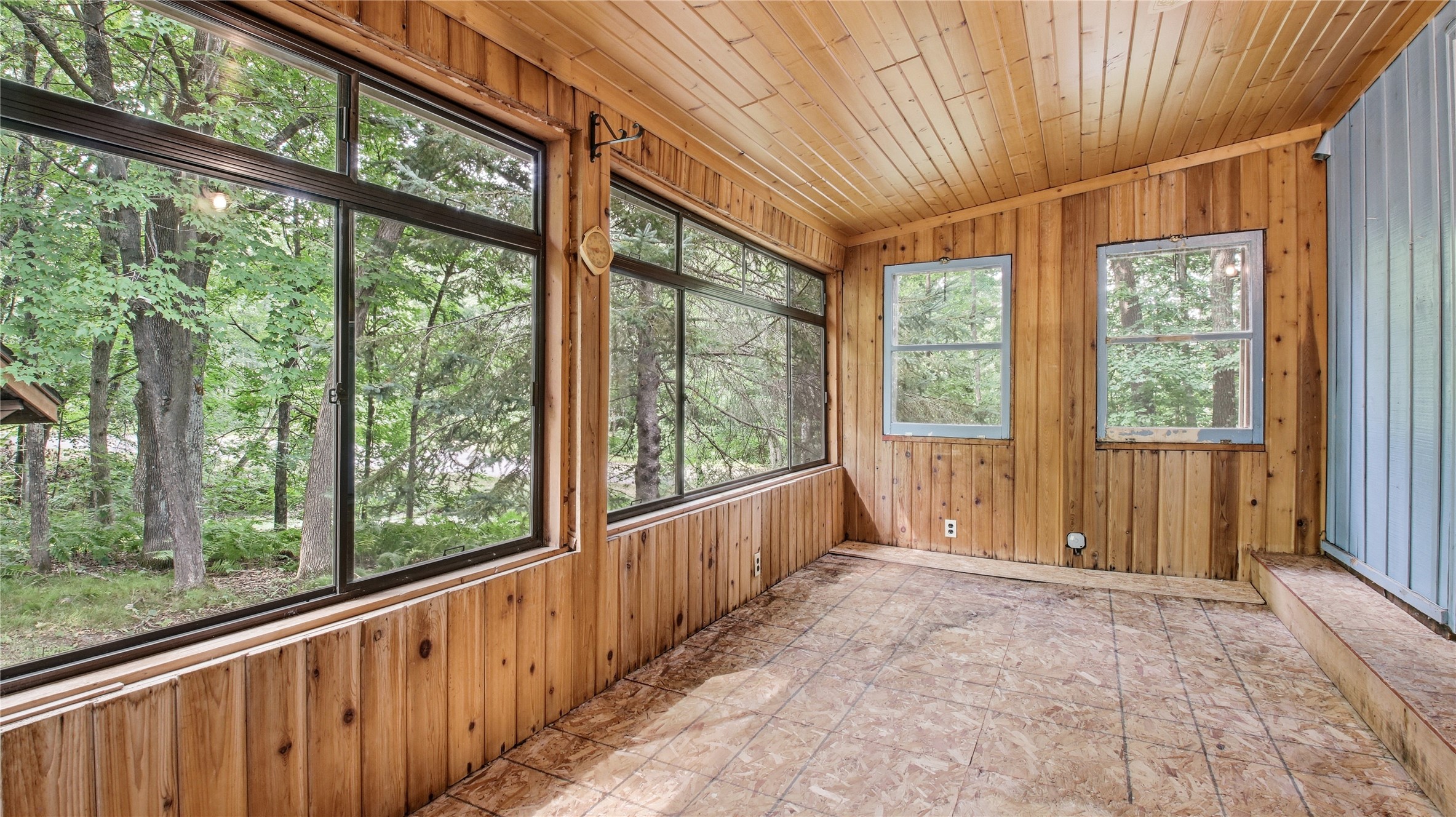 W2725 3rd Street Property Photo 17