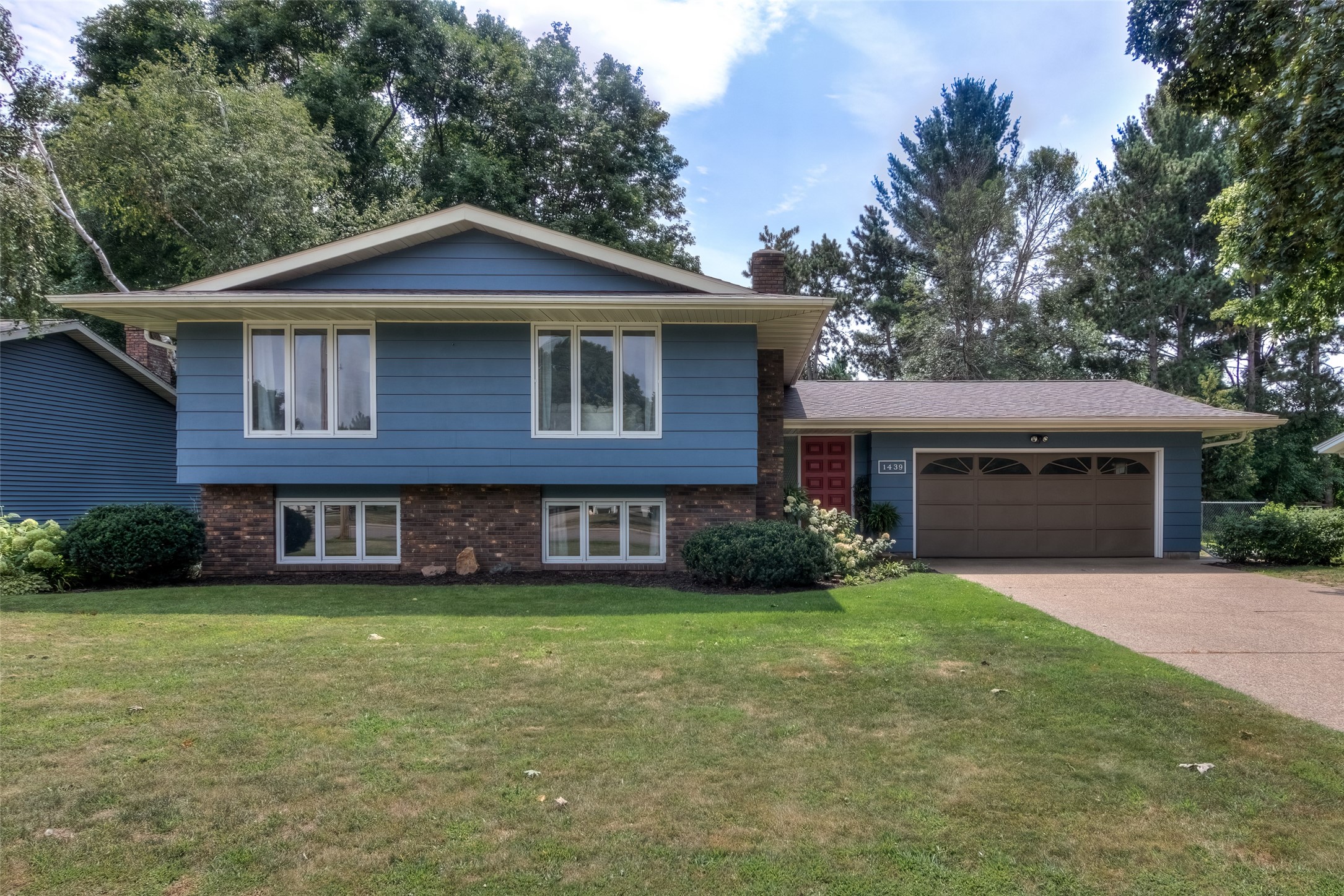 1439 Cummings Avenue Property Photo 1