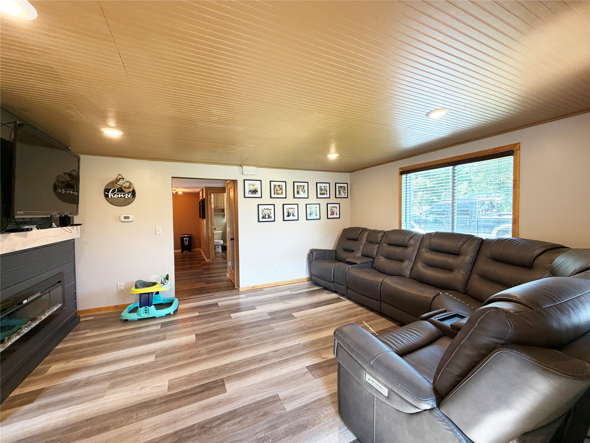 544 17th Street Property Photo 9