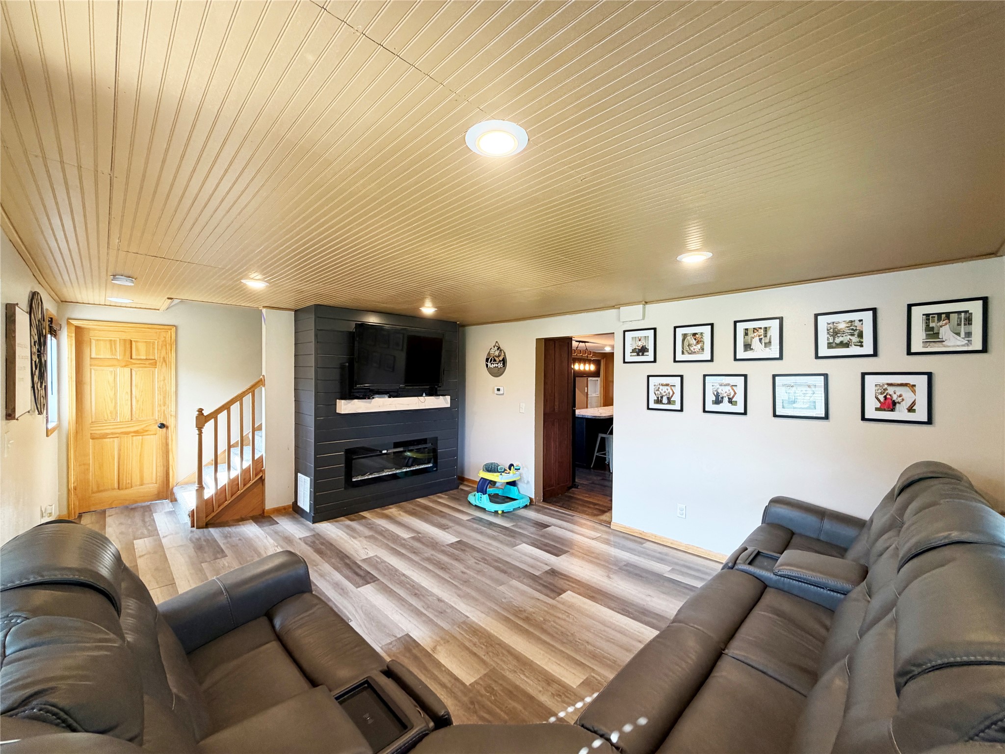 544 17th Street Property Photo 11