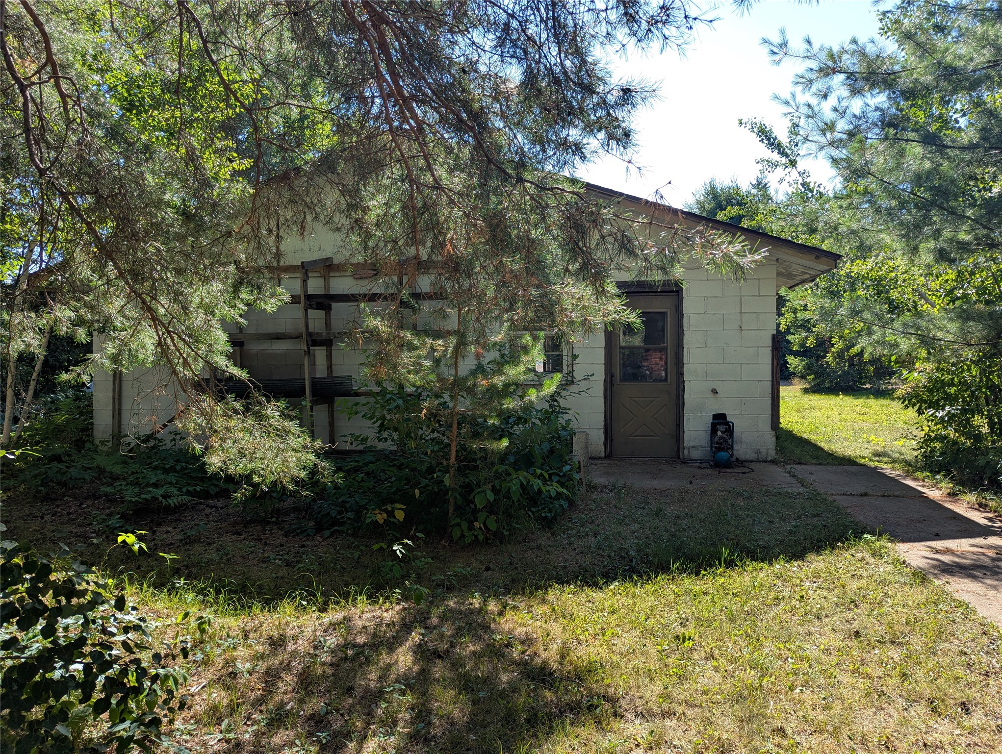 12649 N Us Highway 63 Property Photo 5