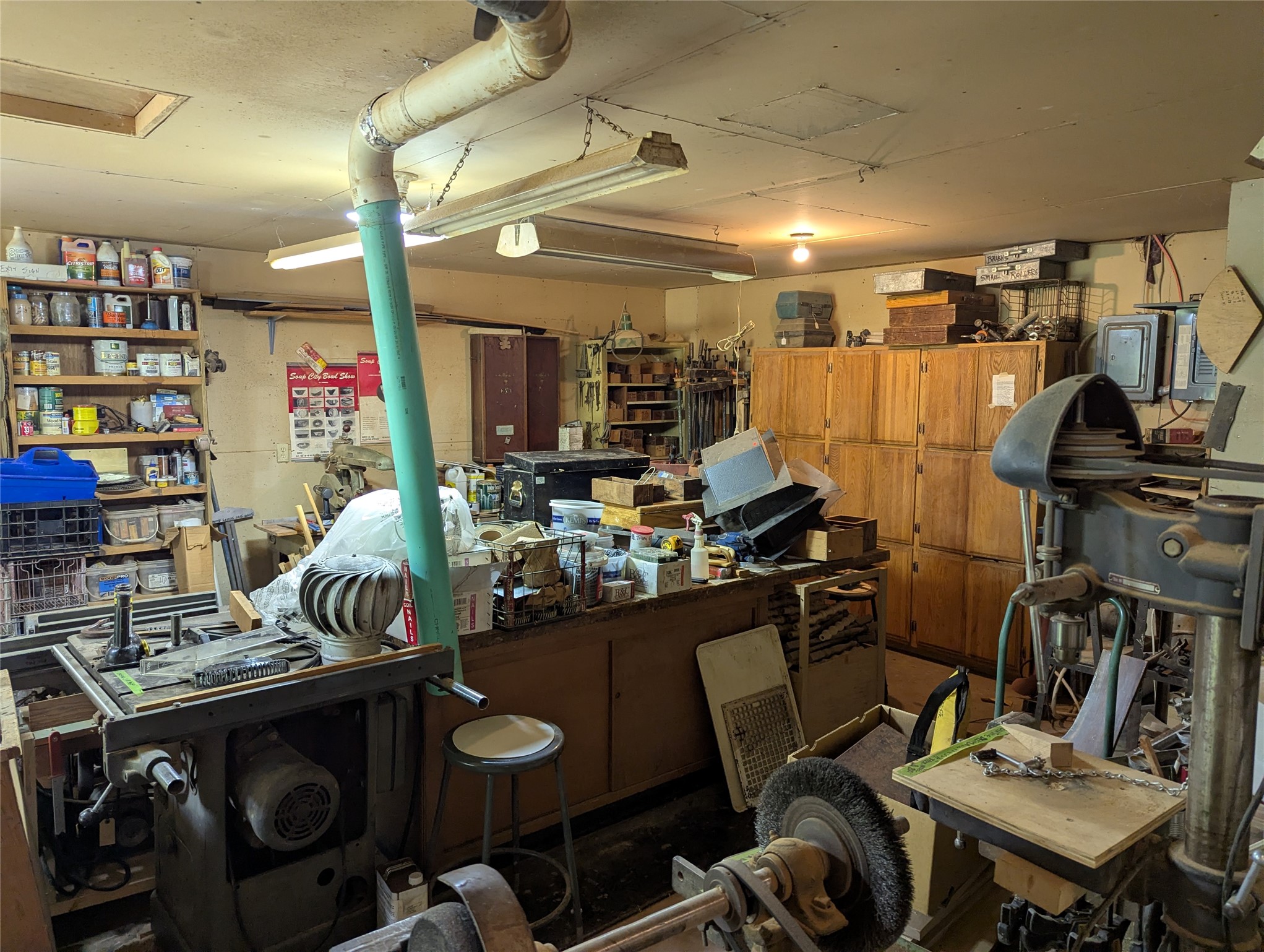 12649 N Us Highway 63 Property Photo 14