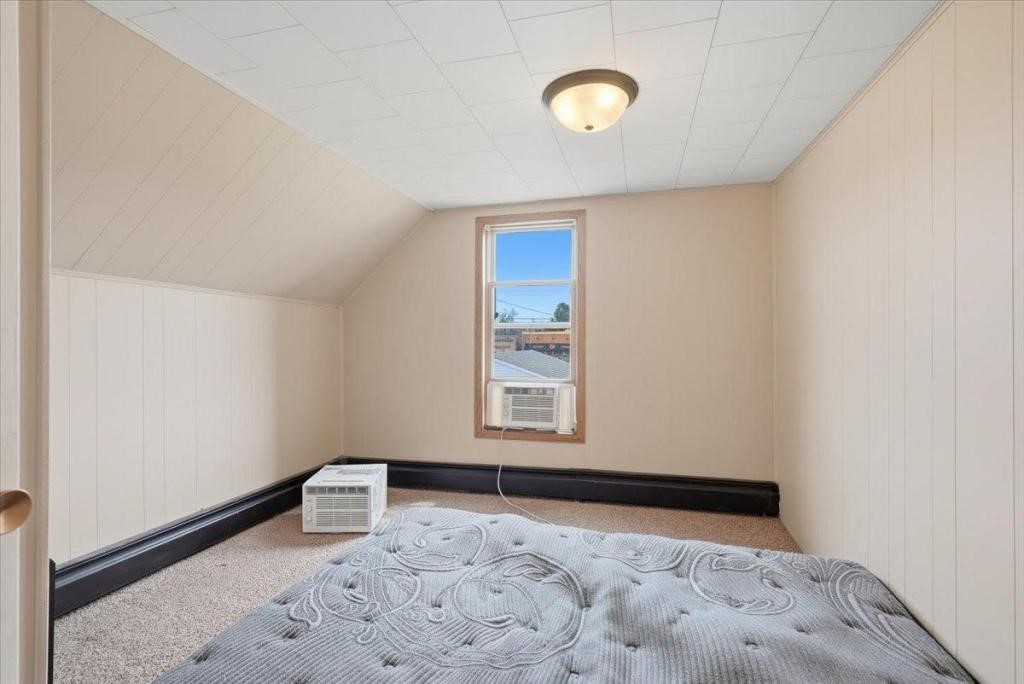 504 Cedar Street Property Photo 15