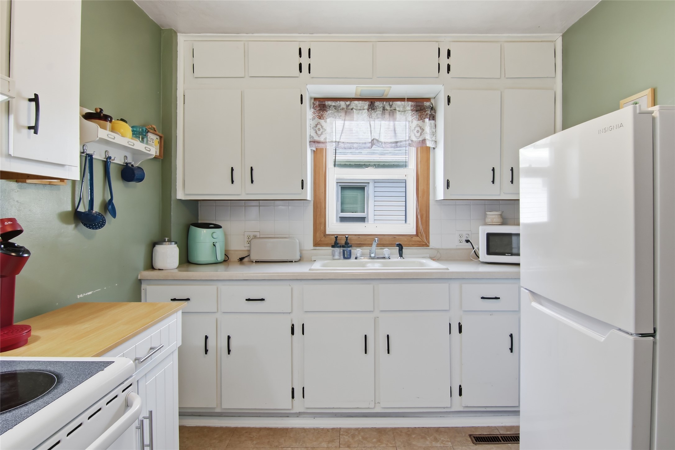 1906 9th Street Property Photo 7