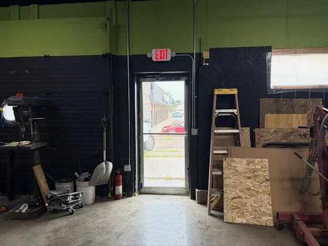 1420 N Broadway Street Property Photo 3
