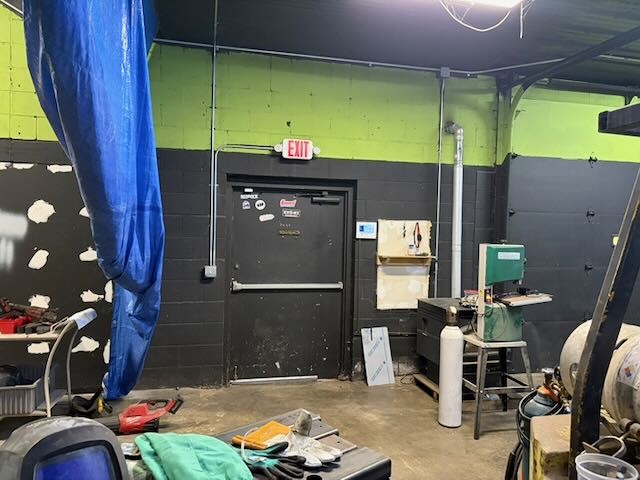 1420 N Broadway Street Property Photo 6